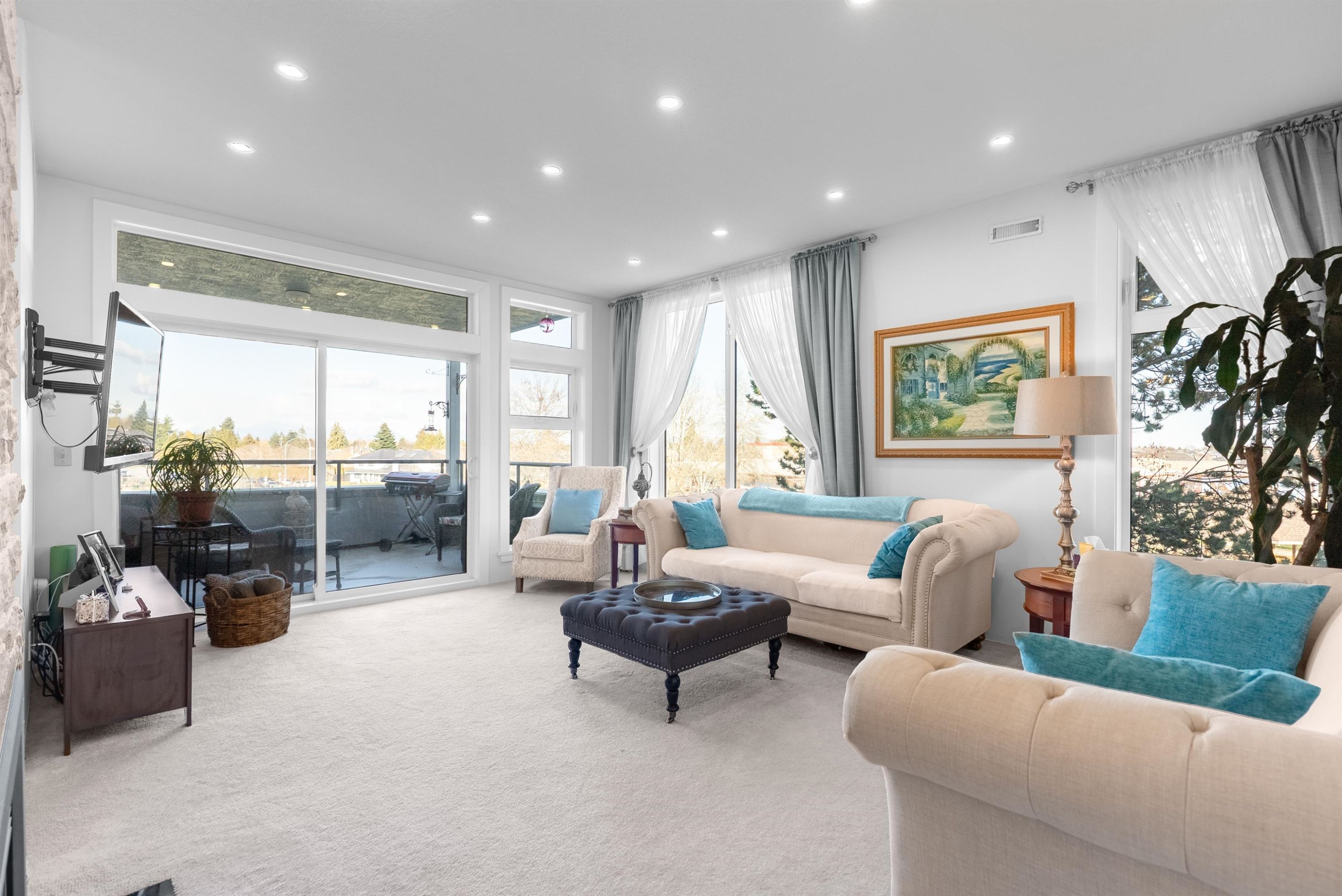 221-12873 Railway Avenue, Richmond, BC