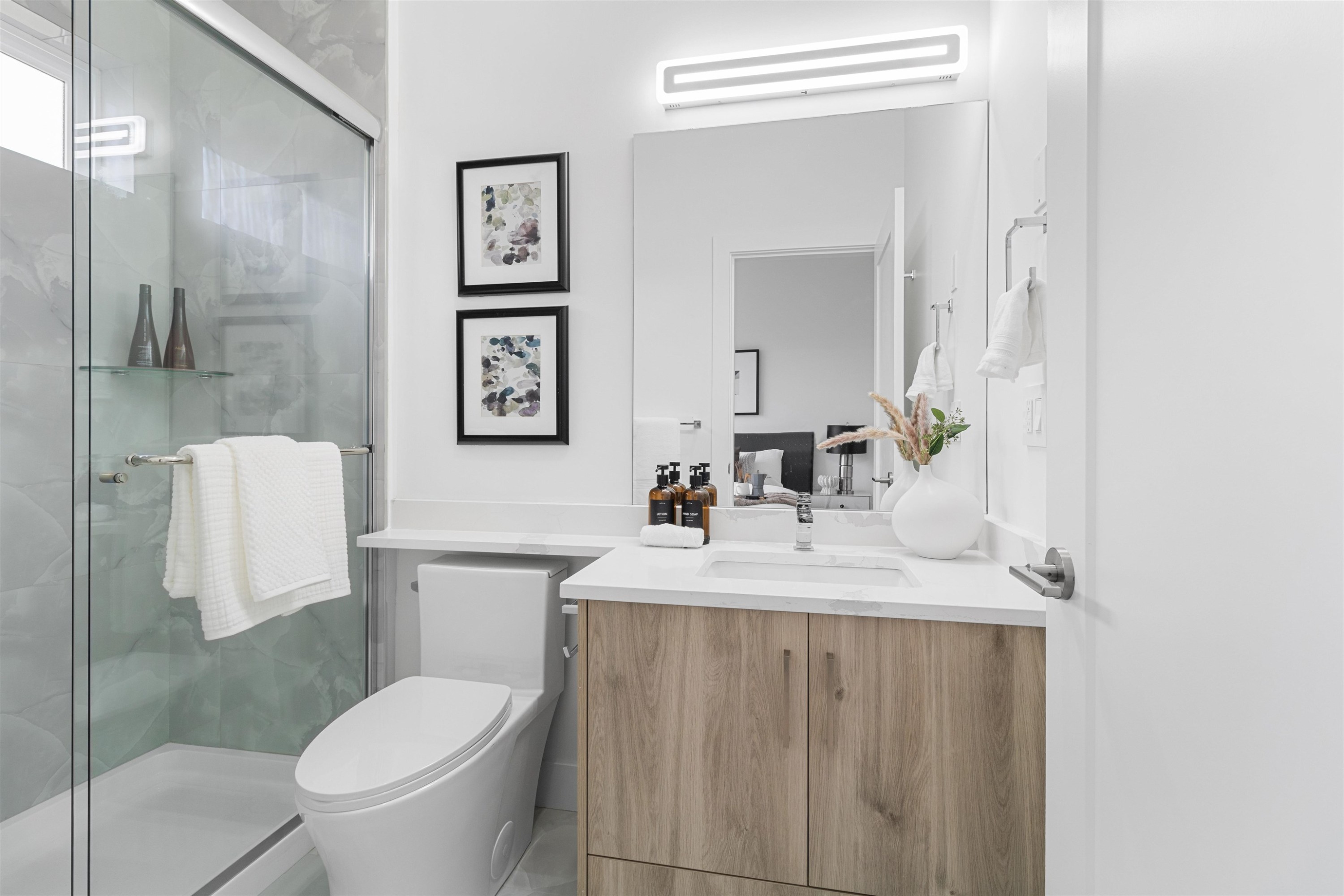 2-22551 Westminster Highway, Richmond, BC