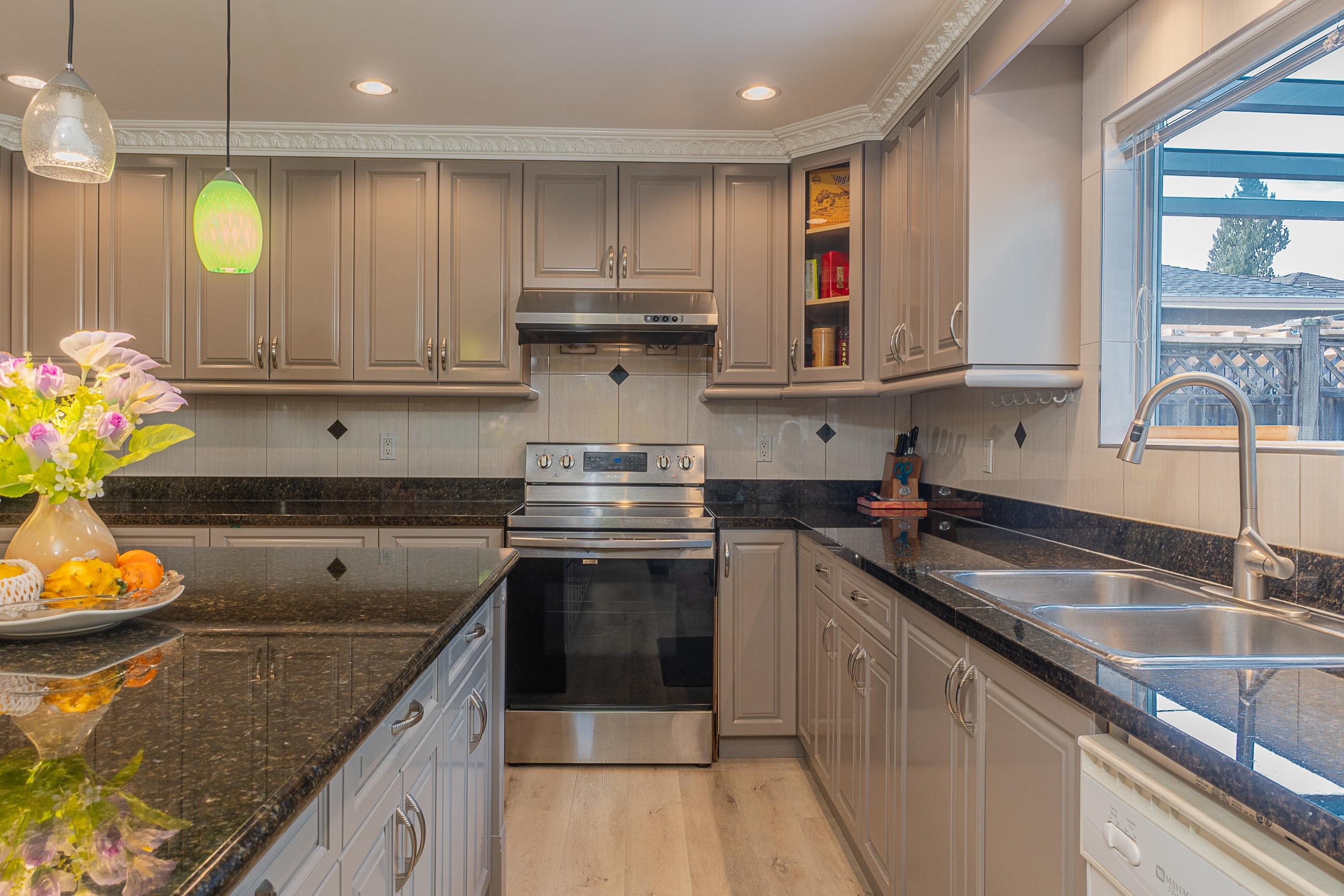 6169 Lochdale Street, Burnaby, BC