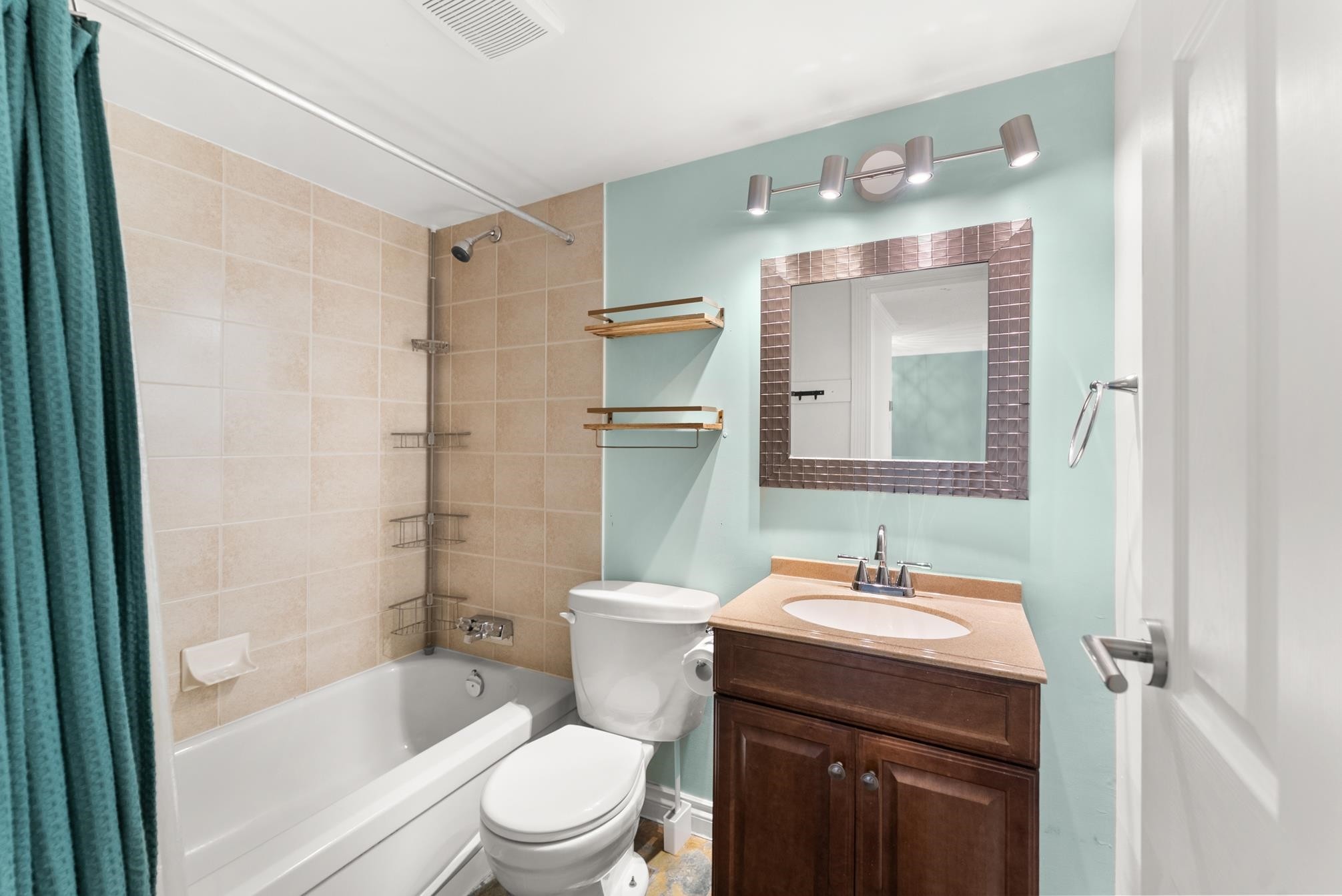 323-8511 Ackroyd Road, Richmond, BC