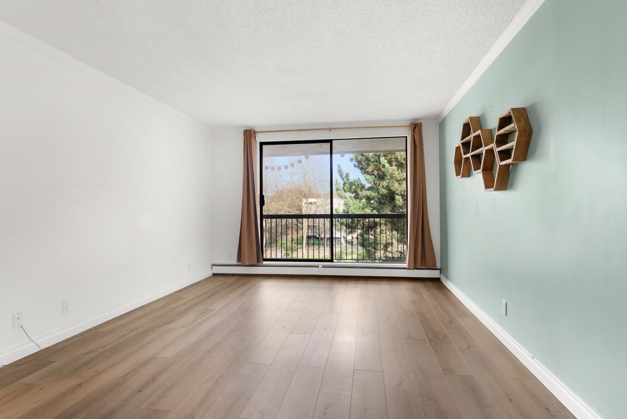 323-8511 Ackroyd Road, Richmond, BC