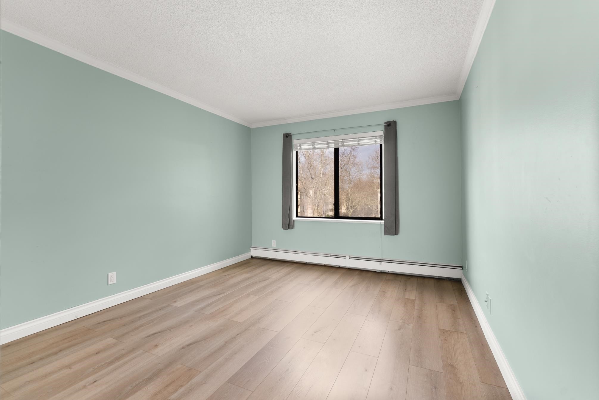 323-8511 Ackroyd Road, Richmond, BC