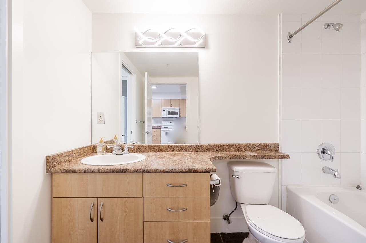 303-3423 Hastings Street E, Vancouver, BC