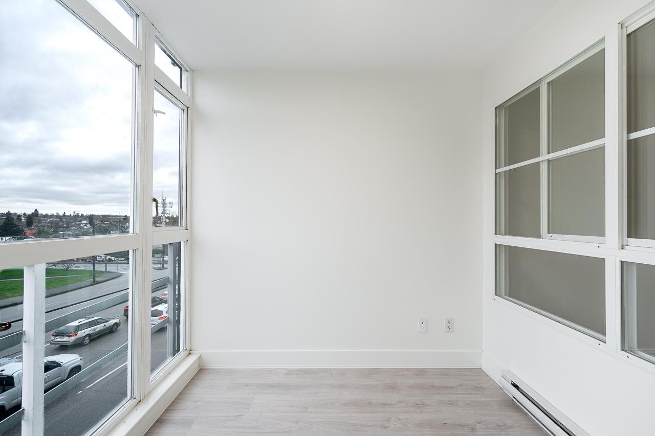 303-3423 Hastings Street E, Vancouver, BC