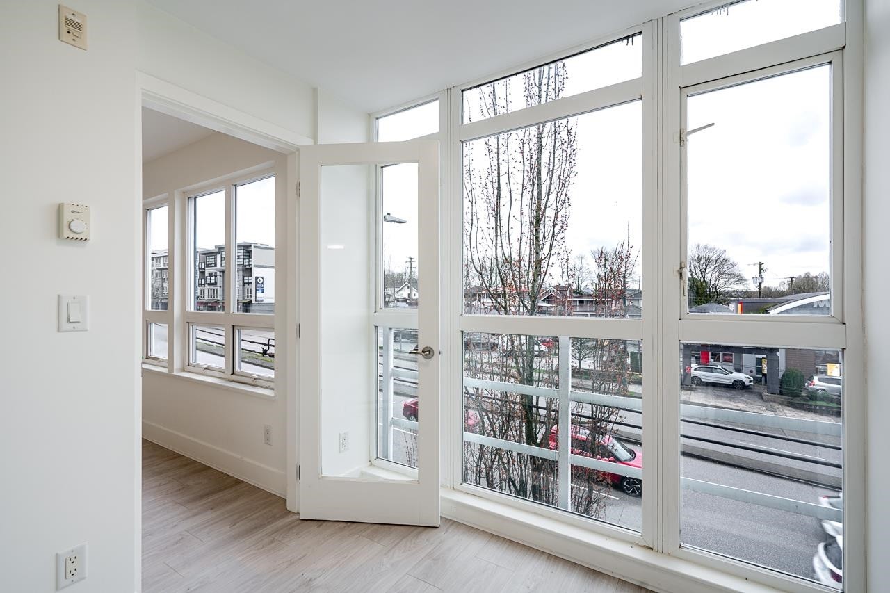 303-3423 Hastings Street E, Vancouver, BC