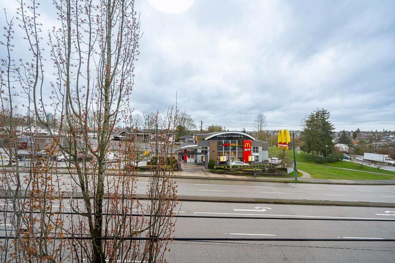 303-3423 Hastings Street E, Vancouver, BC