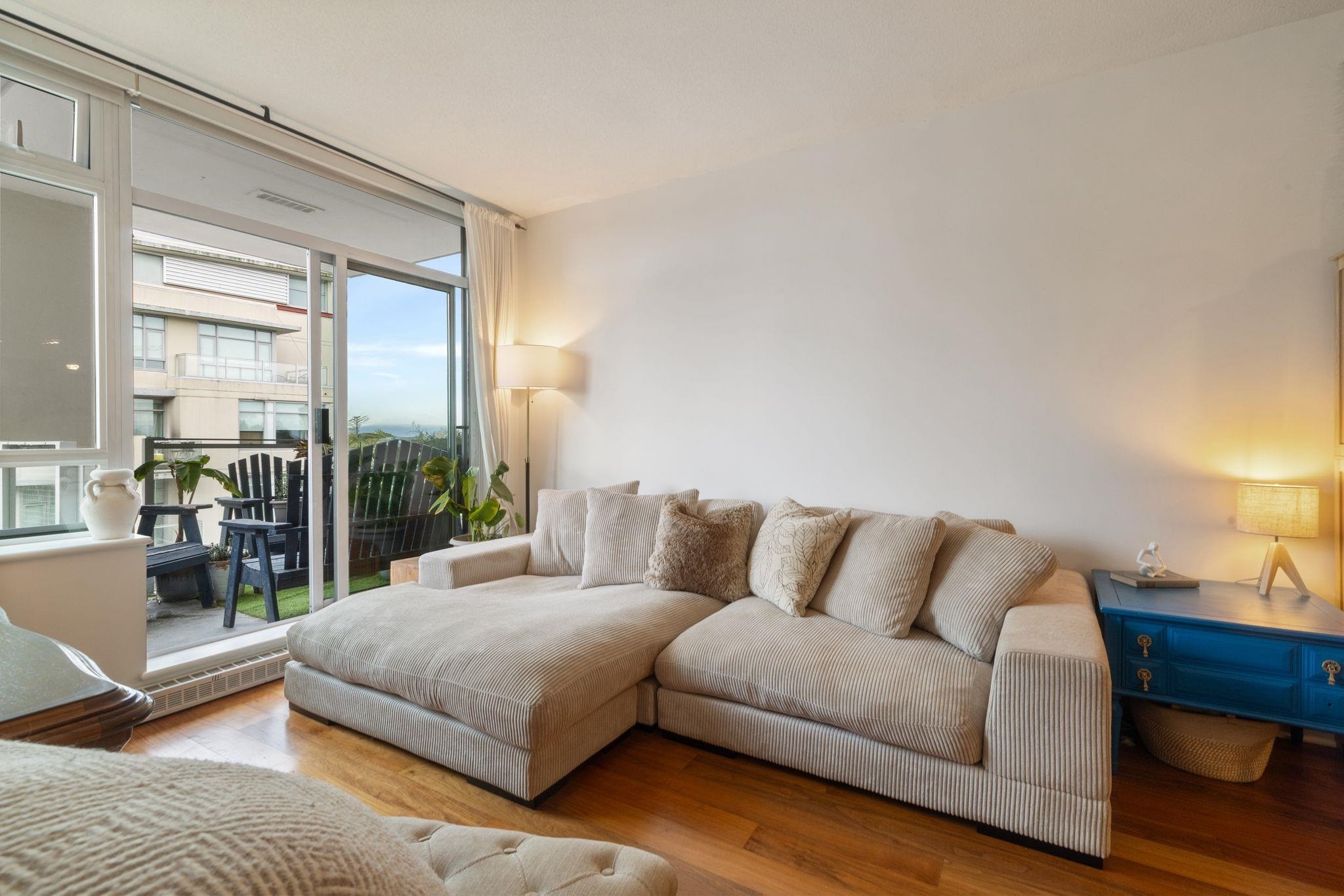 608-2228 Broadway W, Vancouver, BC