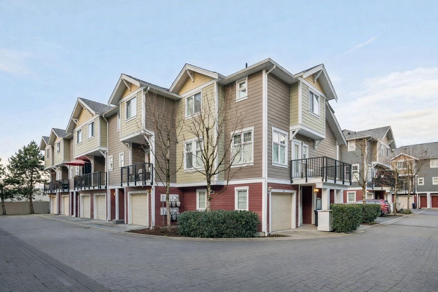 23-1111 Ewen Avenue, New Westminster, BC