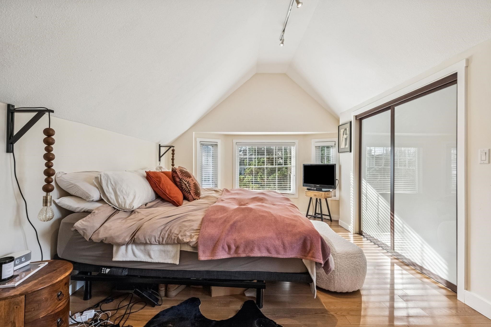 2819 13Th Avenue W, Vancouver, BC