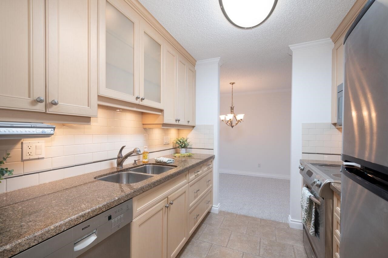 207-333 Wethersfield Drive, Vancouver, BC