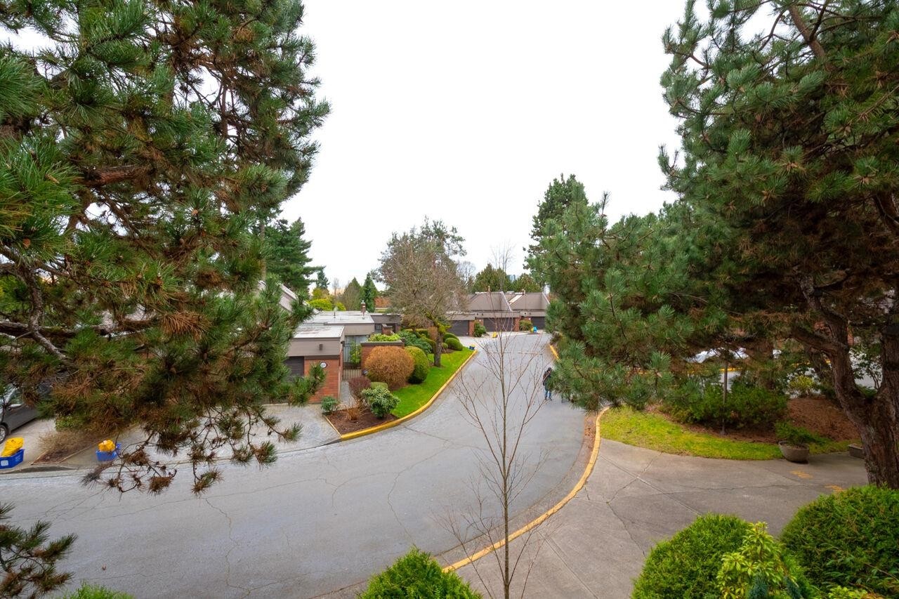 207-333 Wethersfield Drive, Vancouver, BC