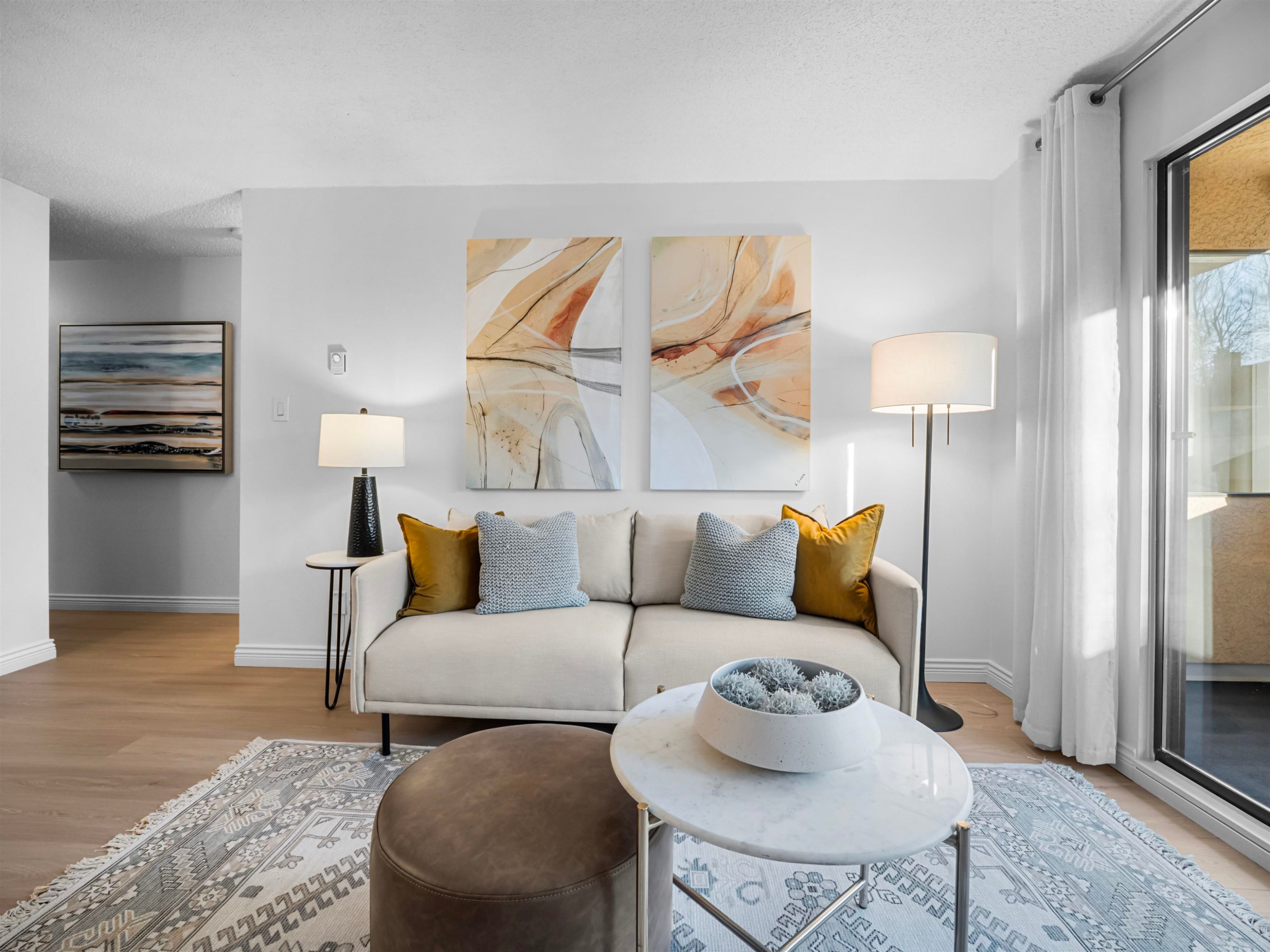313-975 Broadway E, Vancouver, BC