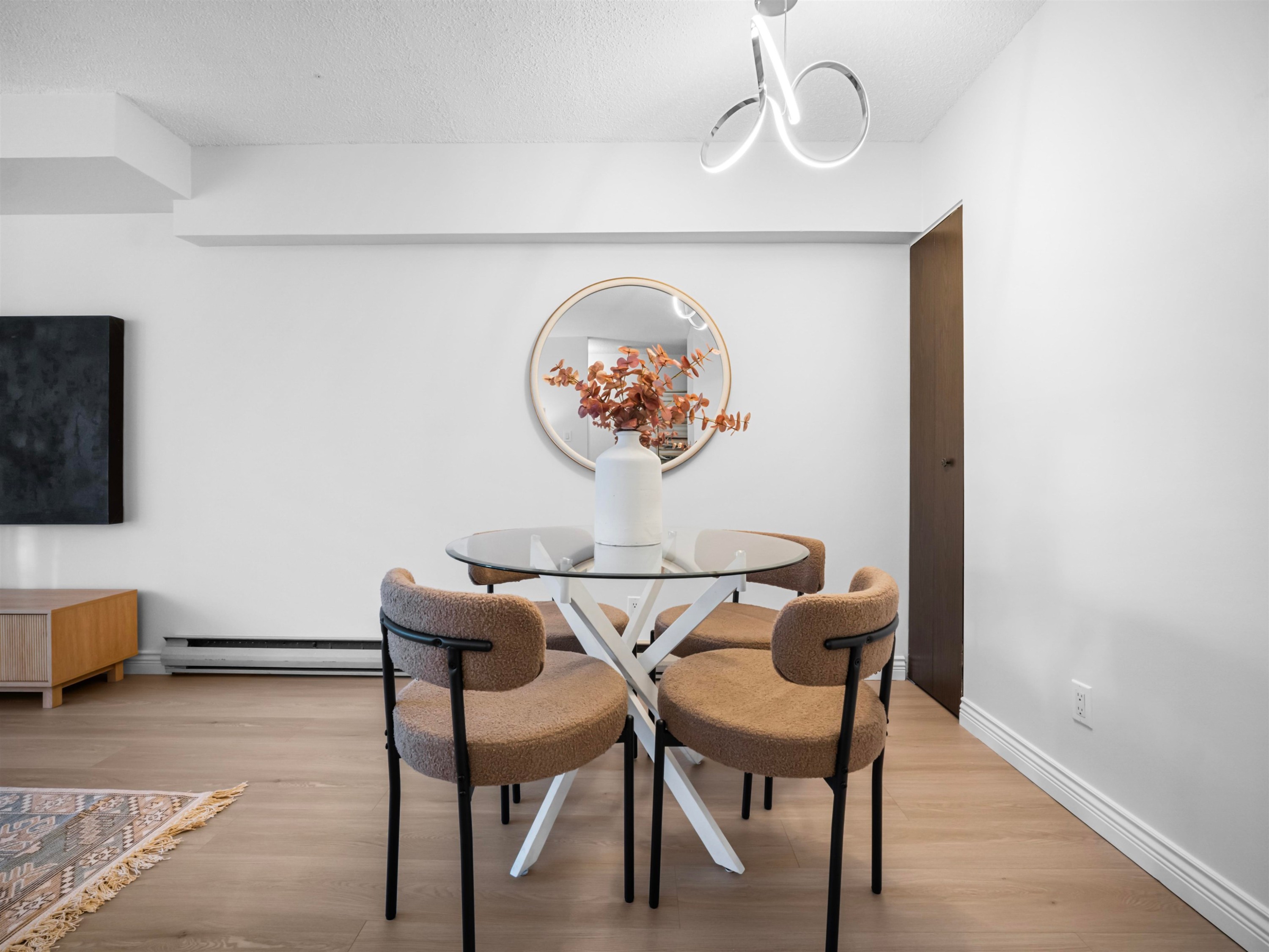 313-975 Broadway E, Vancouver, BC