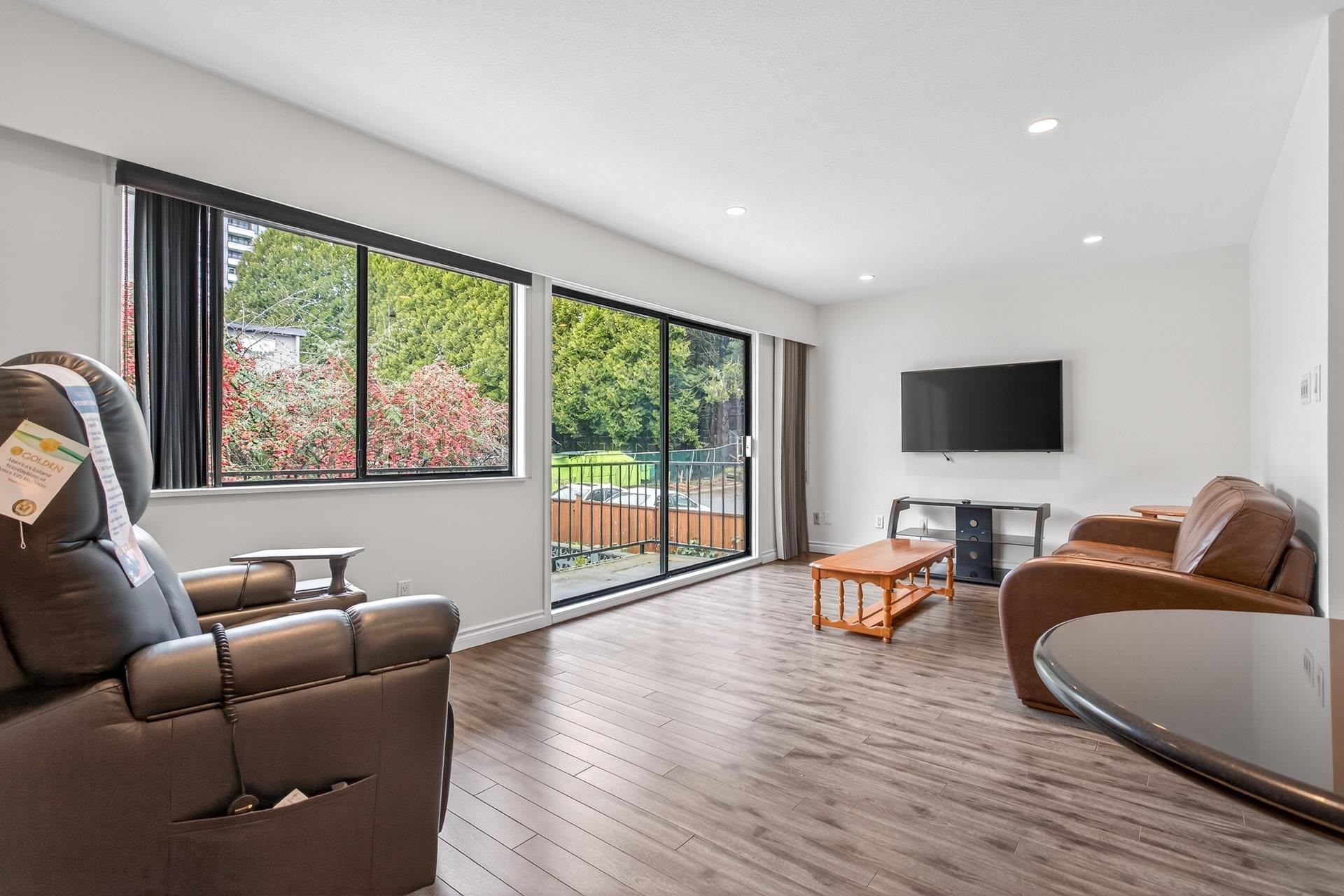 208-505 Ninth Street, New Westminster, BC