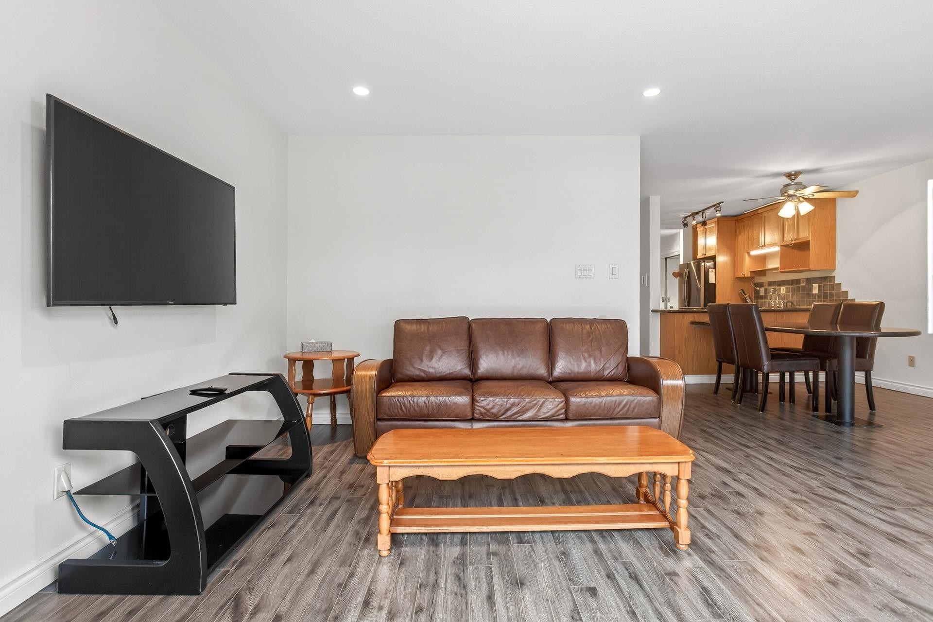 208-505 Ninth Street, New Westminster, BC