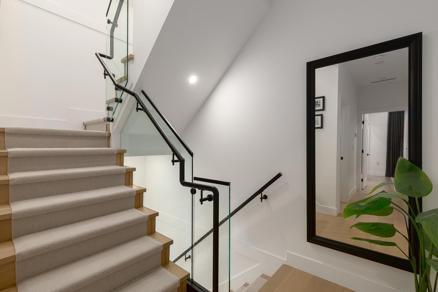 959 13Th Avenue E, Vancouver, BC