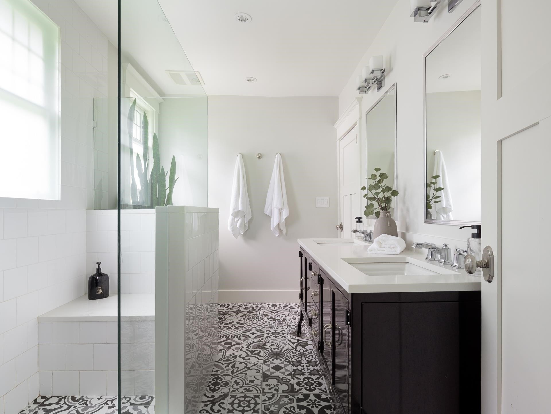 3545 Dowsley Court, North Vancouver, BC