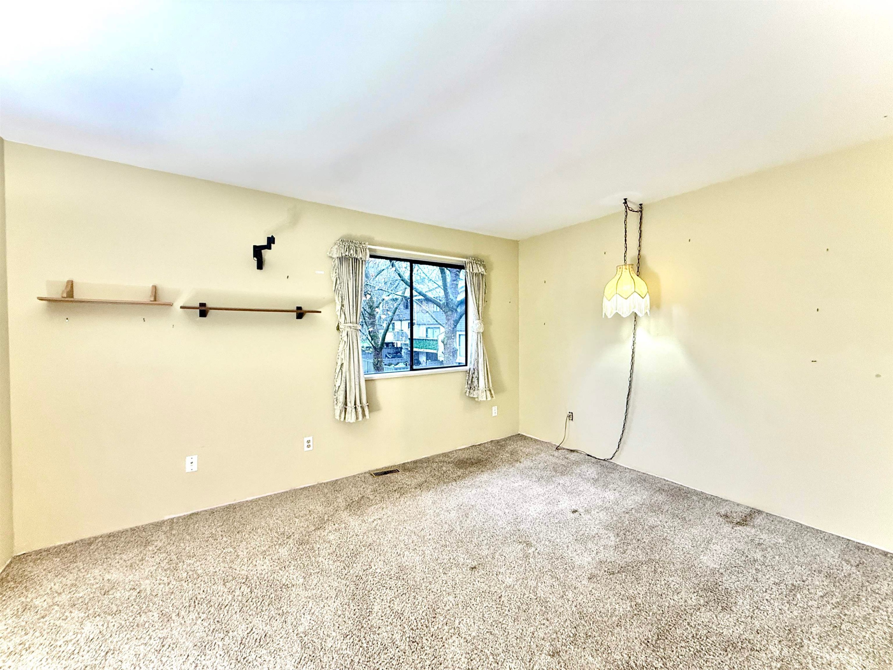 111-2915 Norman Avenue, Coquitlam, BC