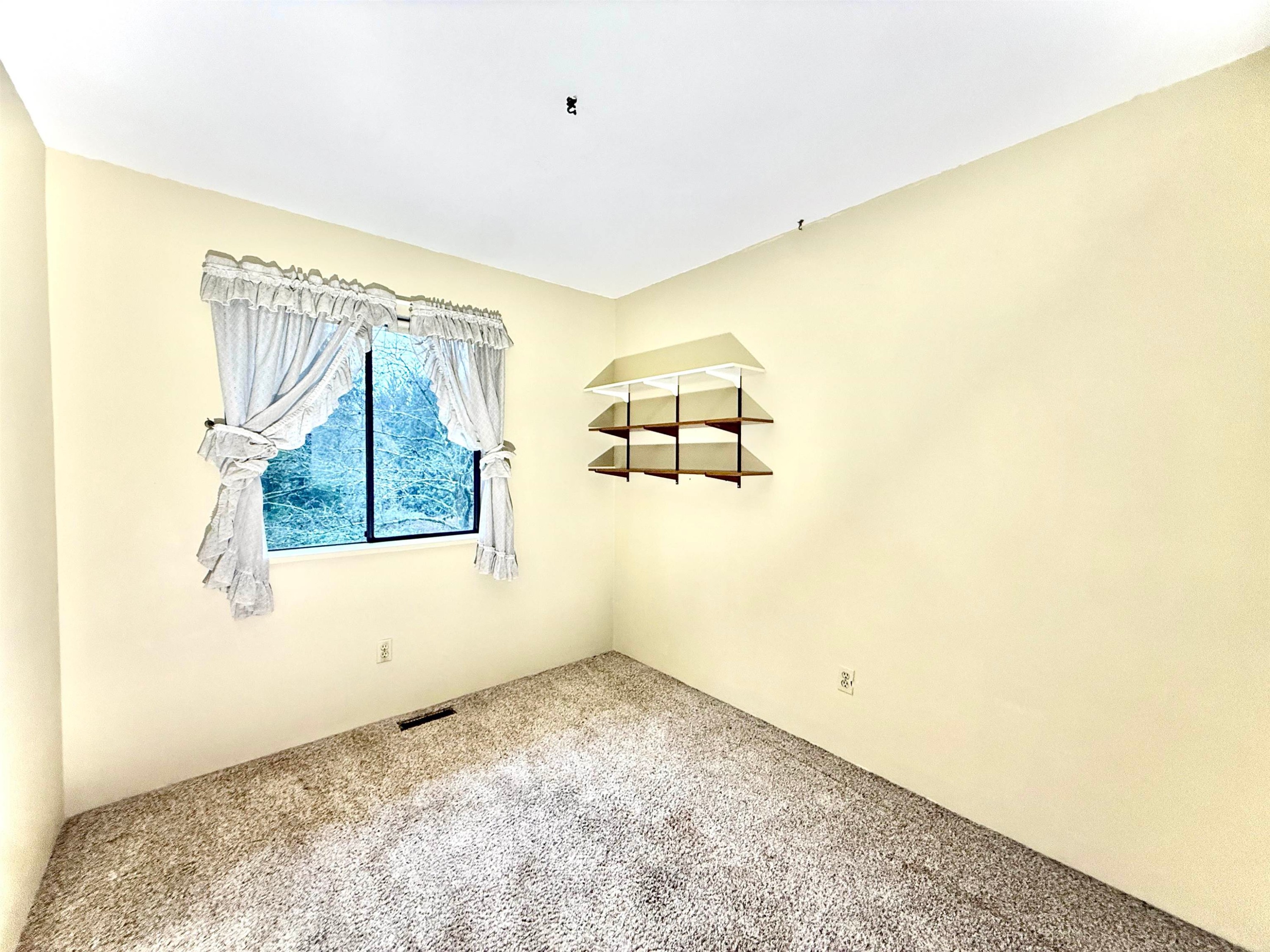 111-2915 Norman Avenue, Coquitlam, BC