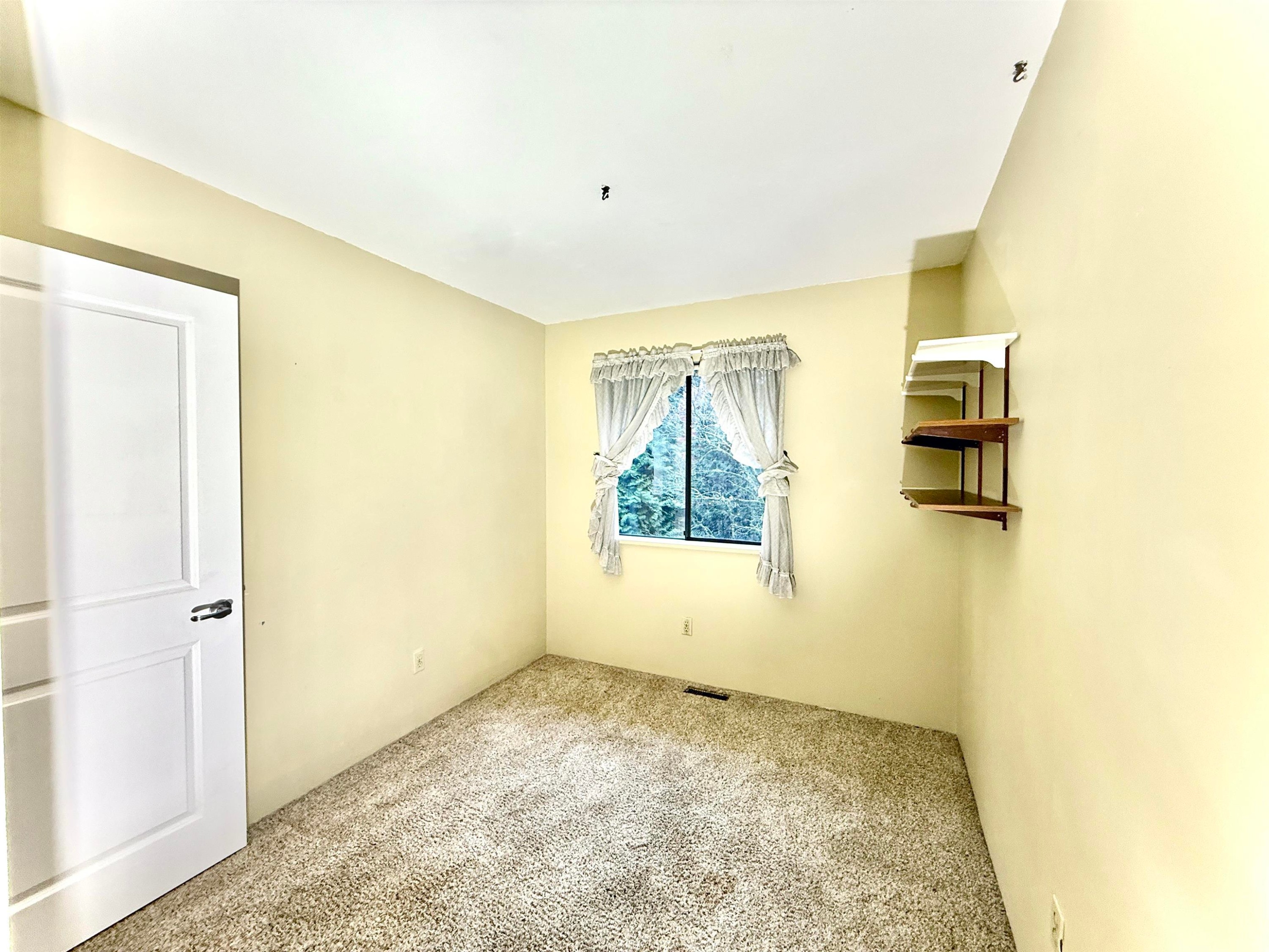 111-2915 Norman Avenue, Coquitlam, BC