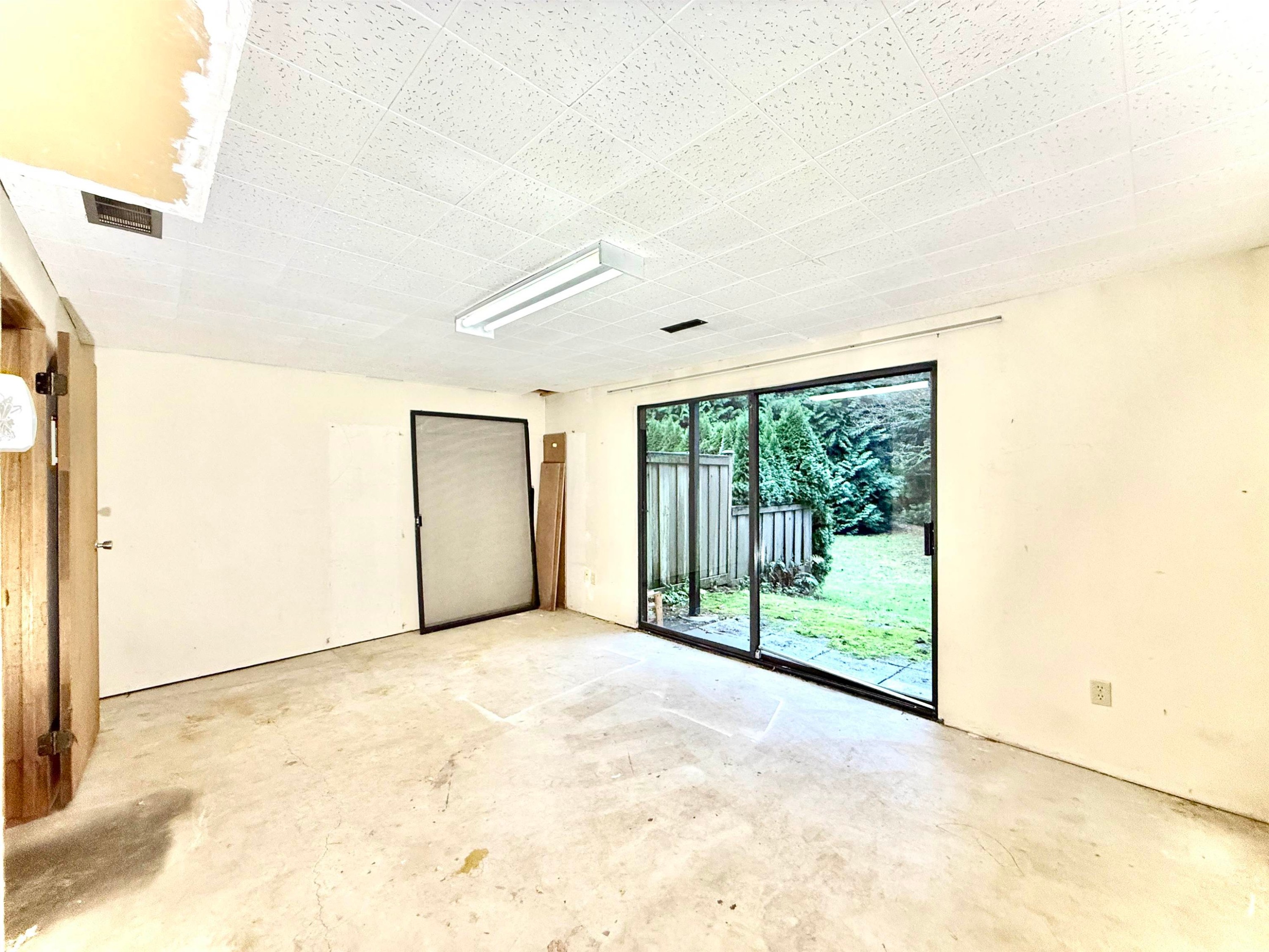 111-2915 Norman Avenue, Coquitlam, BC