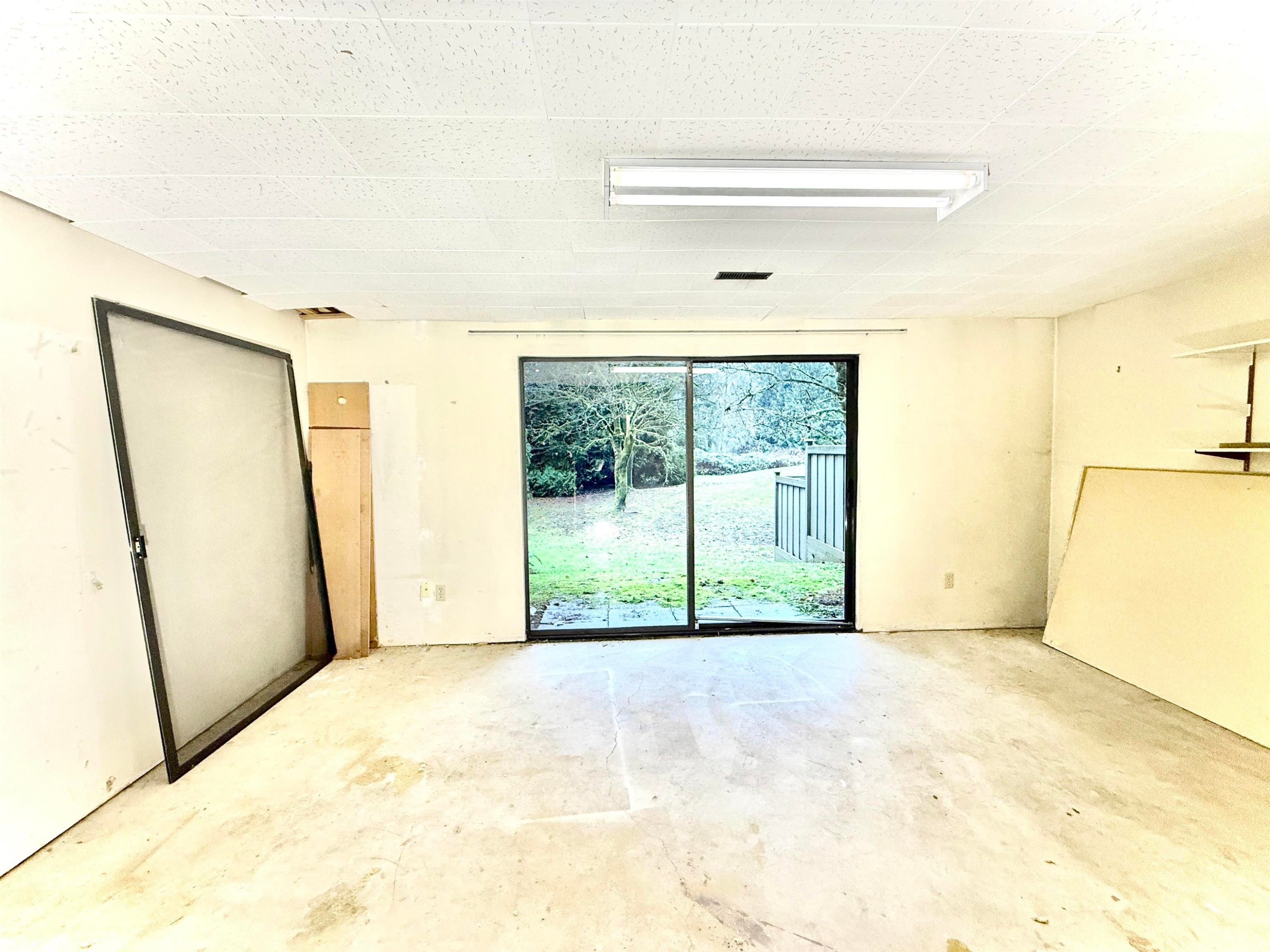 111-2915 Norman Avenue, Coquitlam, BC