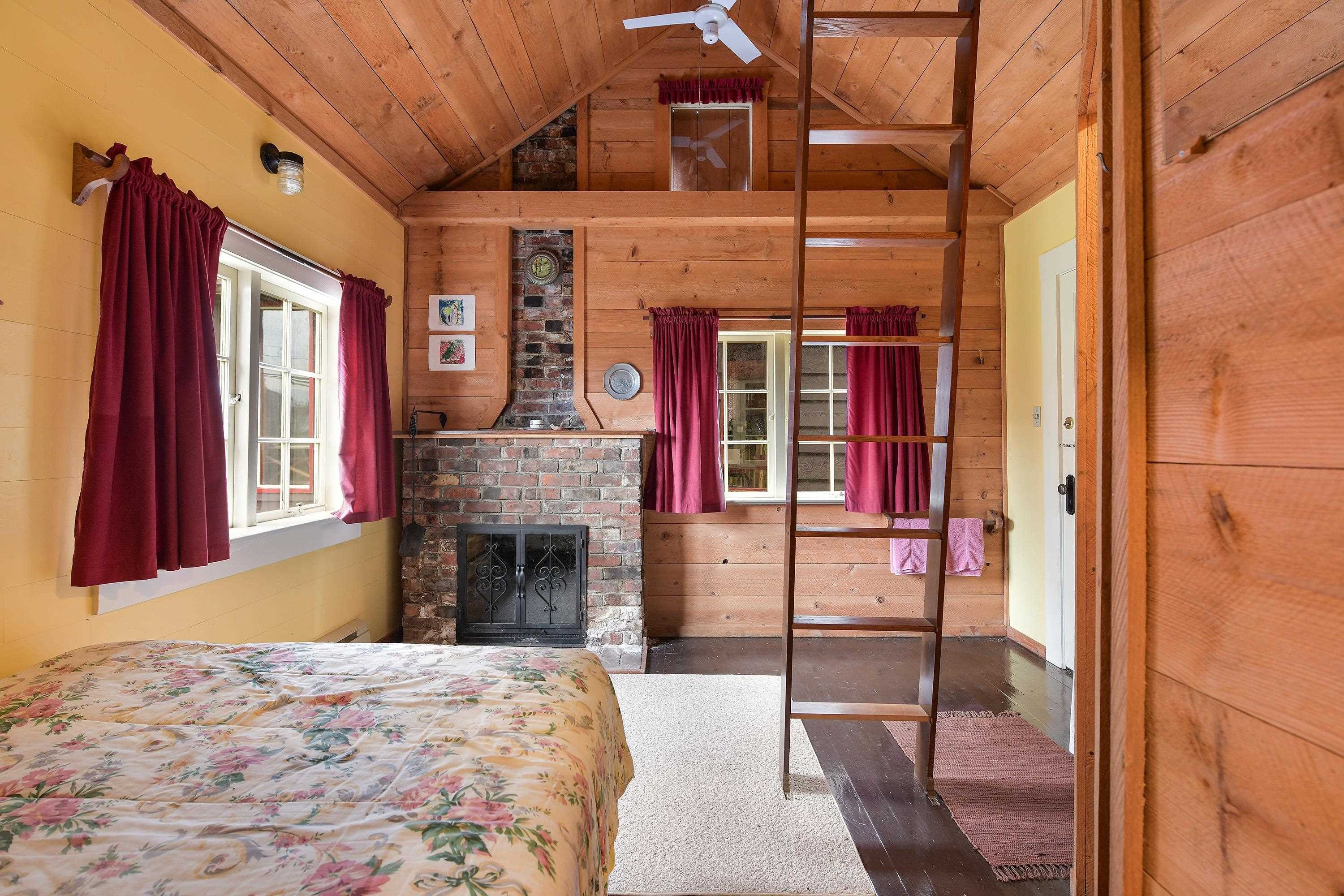 417 Sunset Place, Mayne Island, BC