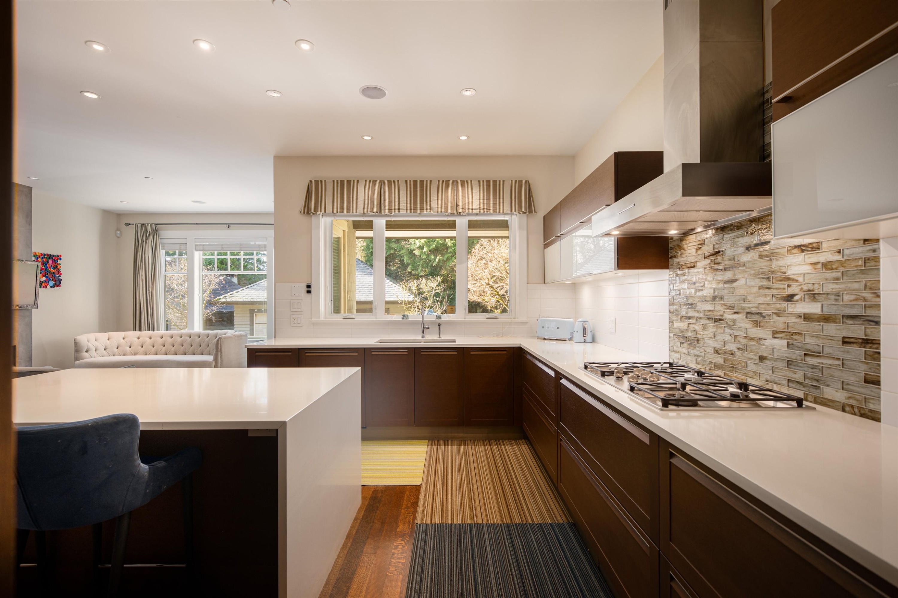 6467 Larch Street, Vancouver, BC