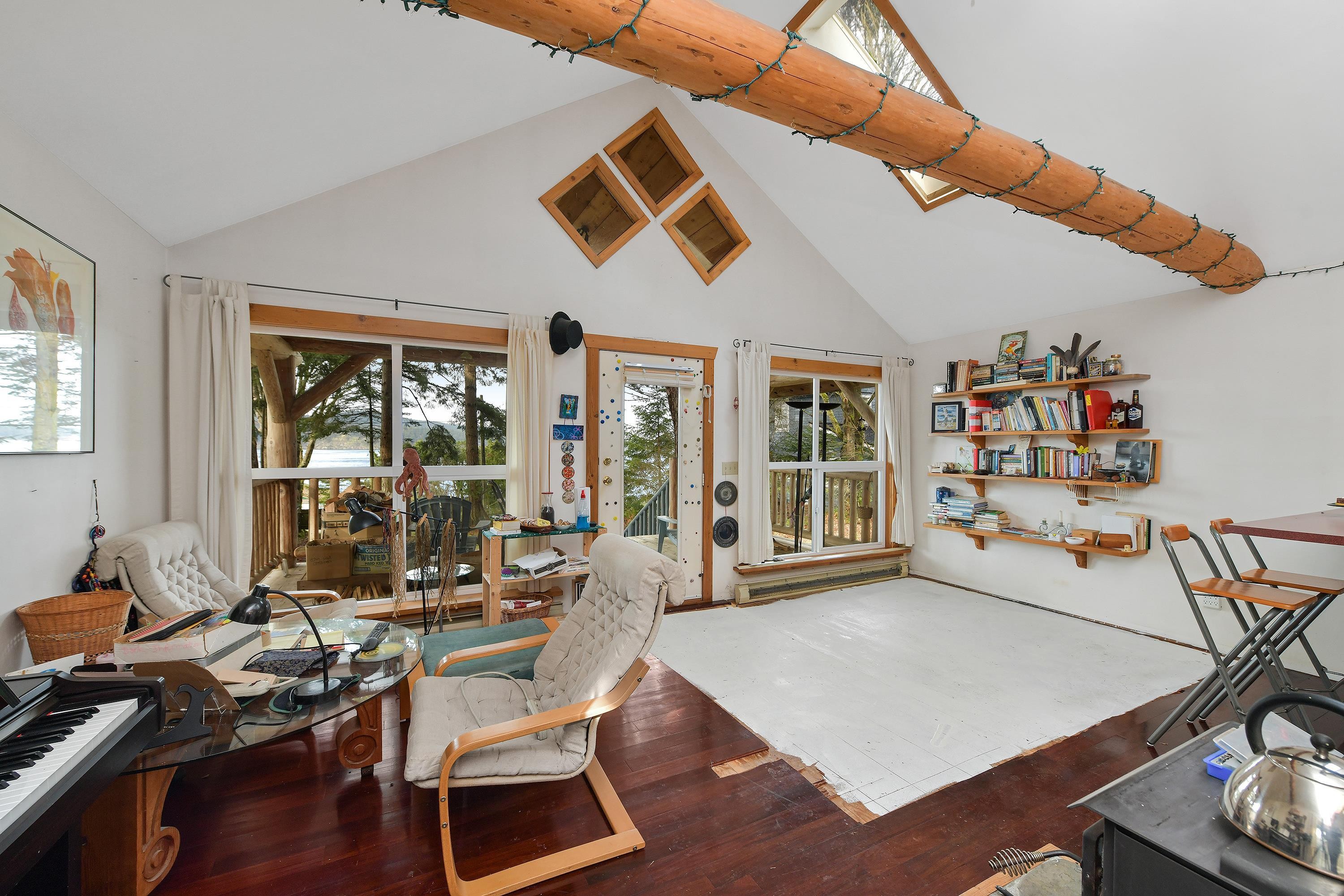 421 Sunset Place, Mayne Island, BC