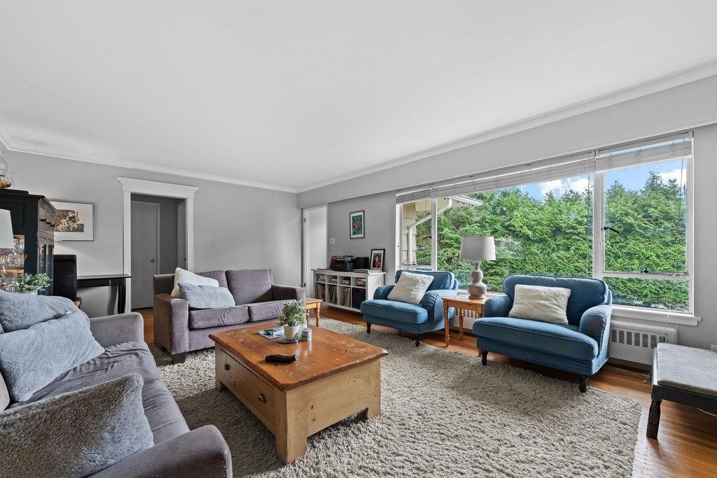 3955 Highland Boulevard, North Vancouver, BC
