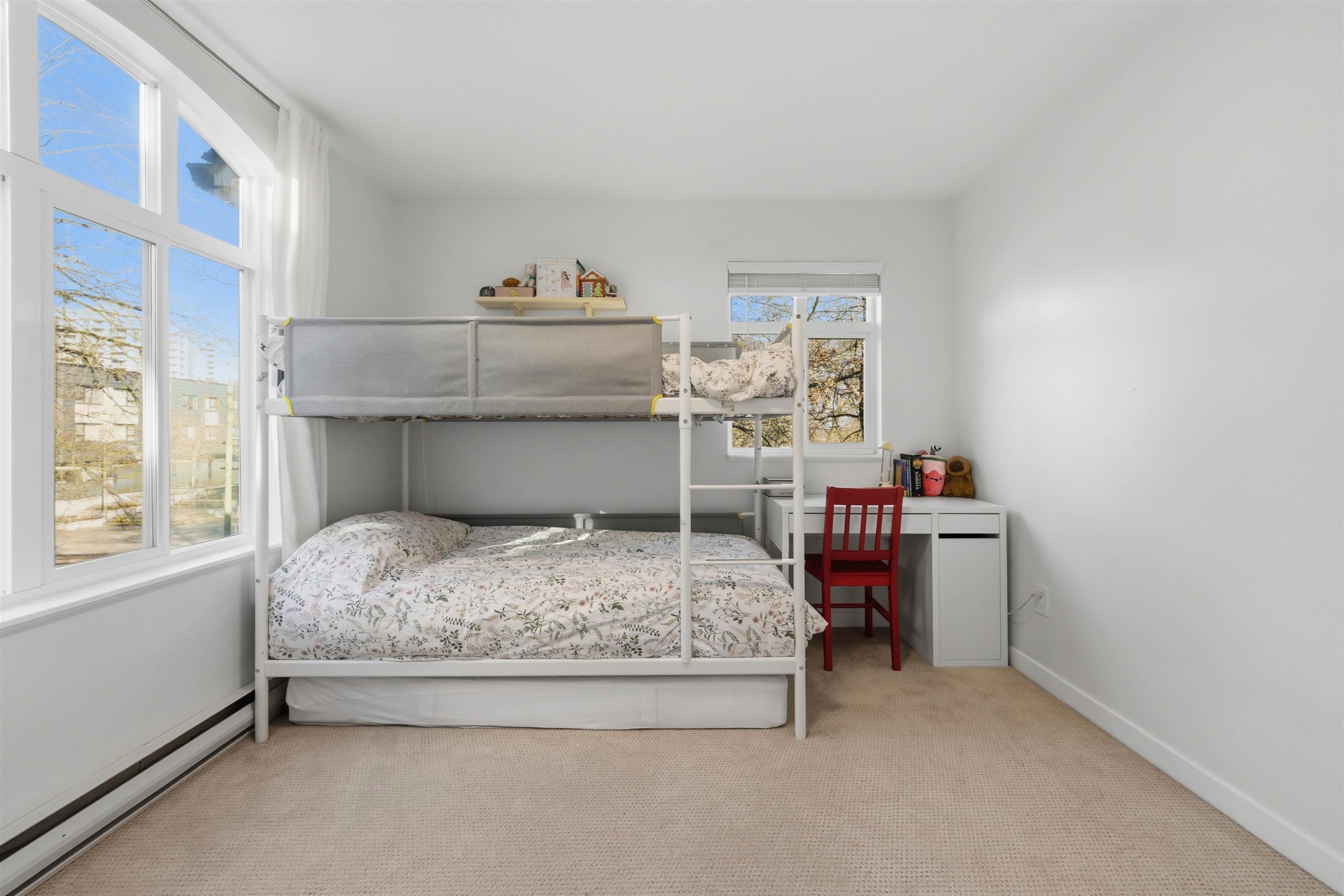 1-8581 Jellicoe Street, Vancouver, BC