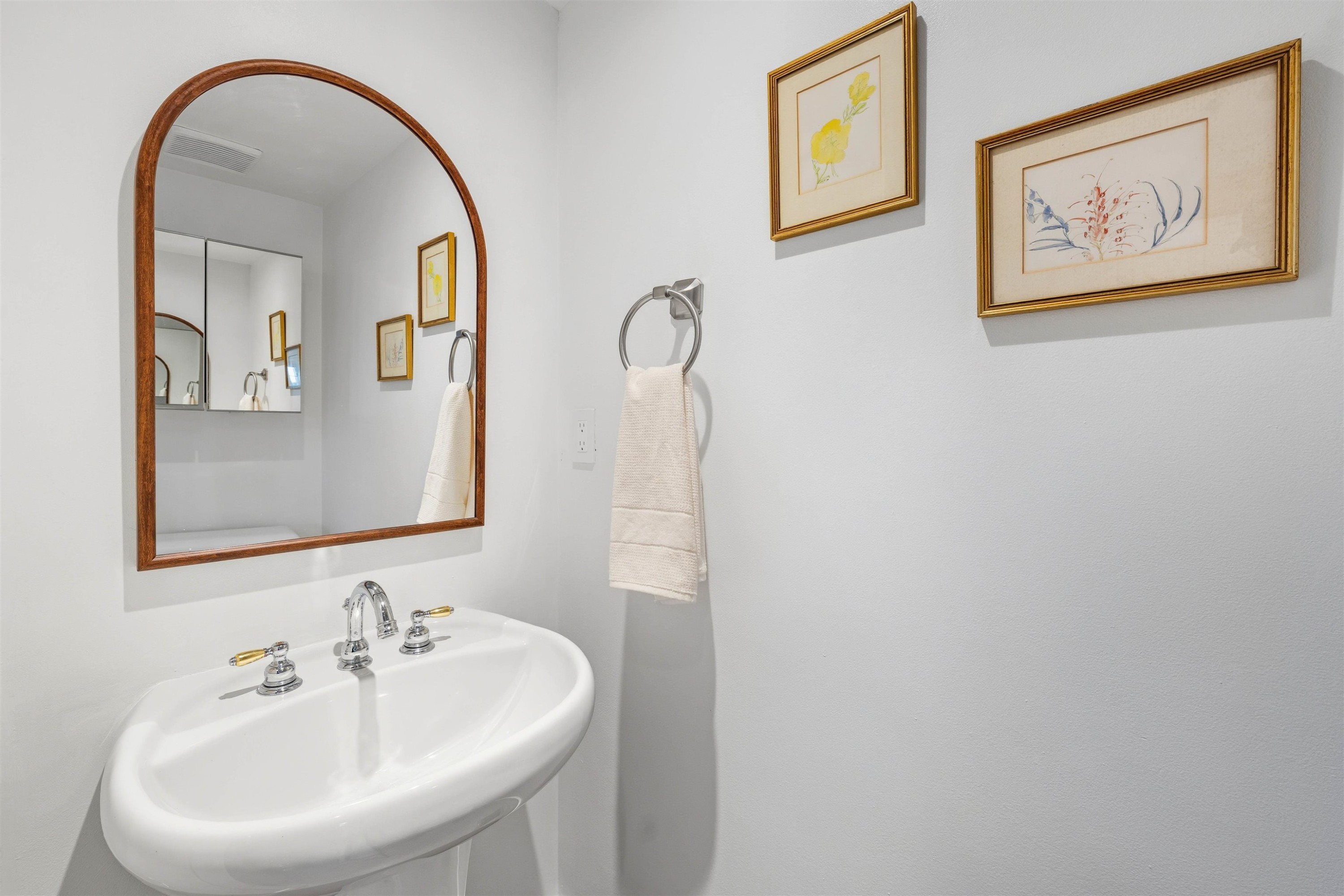 1-8581 Jellicoe Street, Vancouver, BC