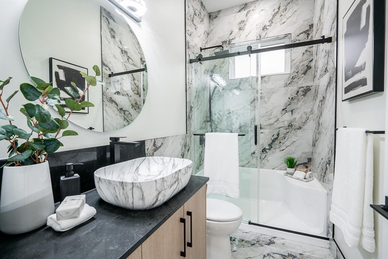 1941 Prairie Avenue, Port Coquitlam, BC