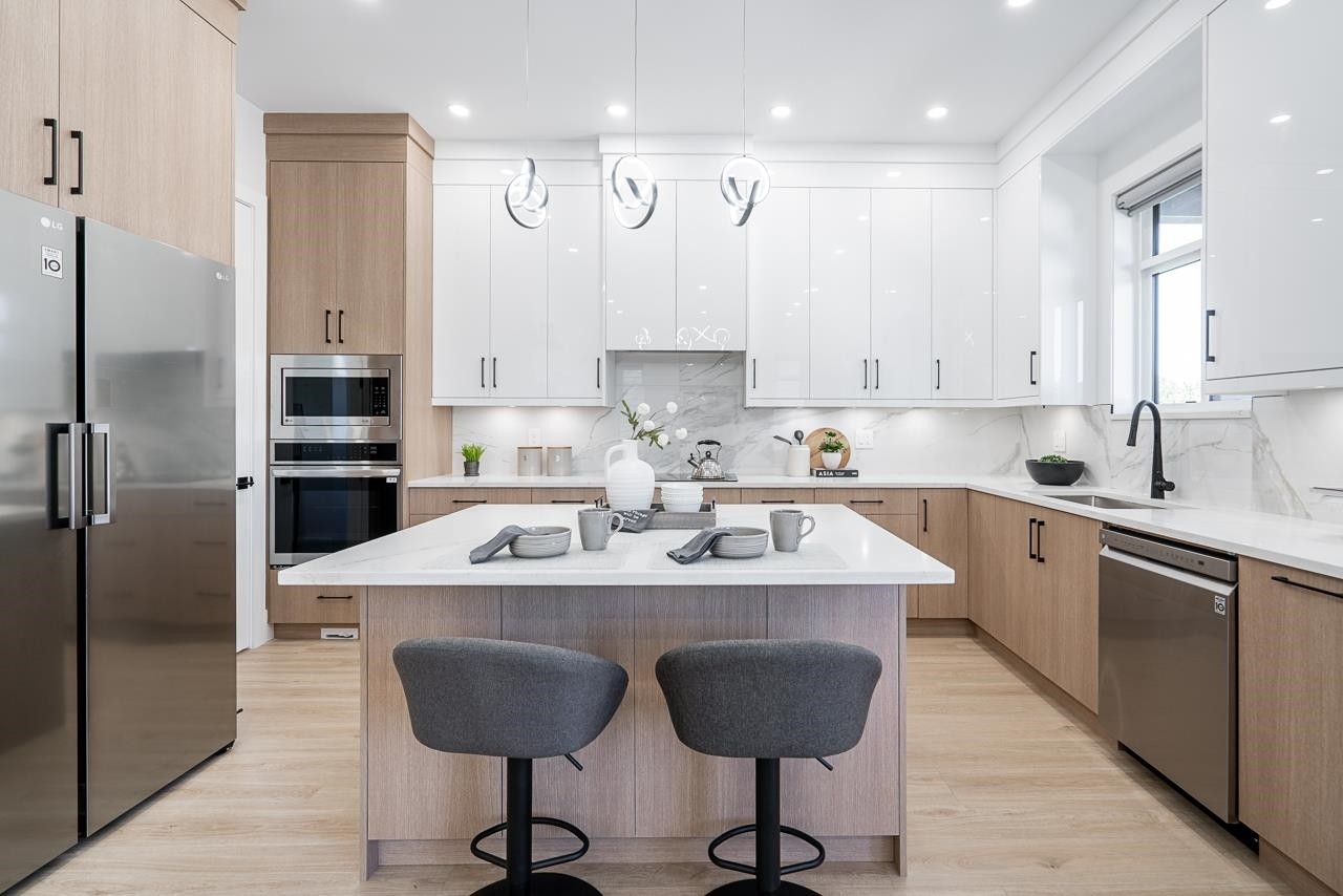 1941 Prairie Avenue, Port Coquitlam, BC