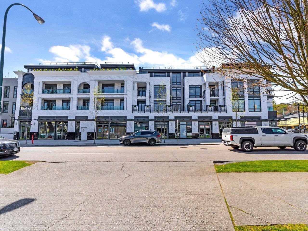 307-3668 10Th Avenue W, Vancouver, BC