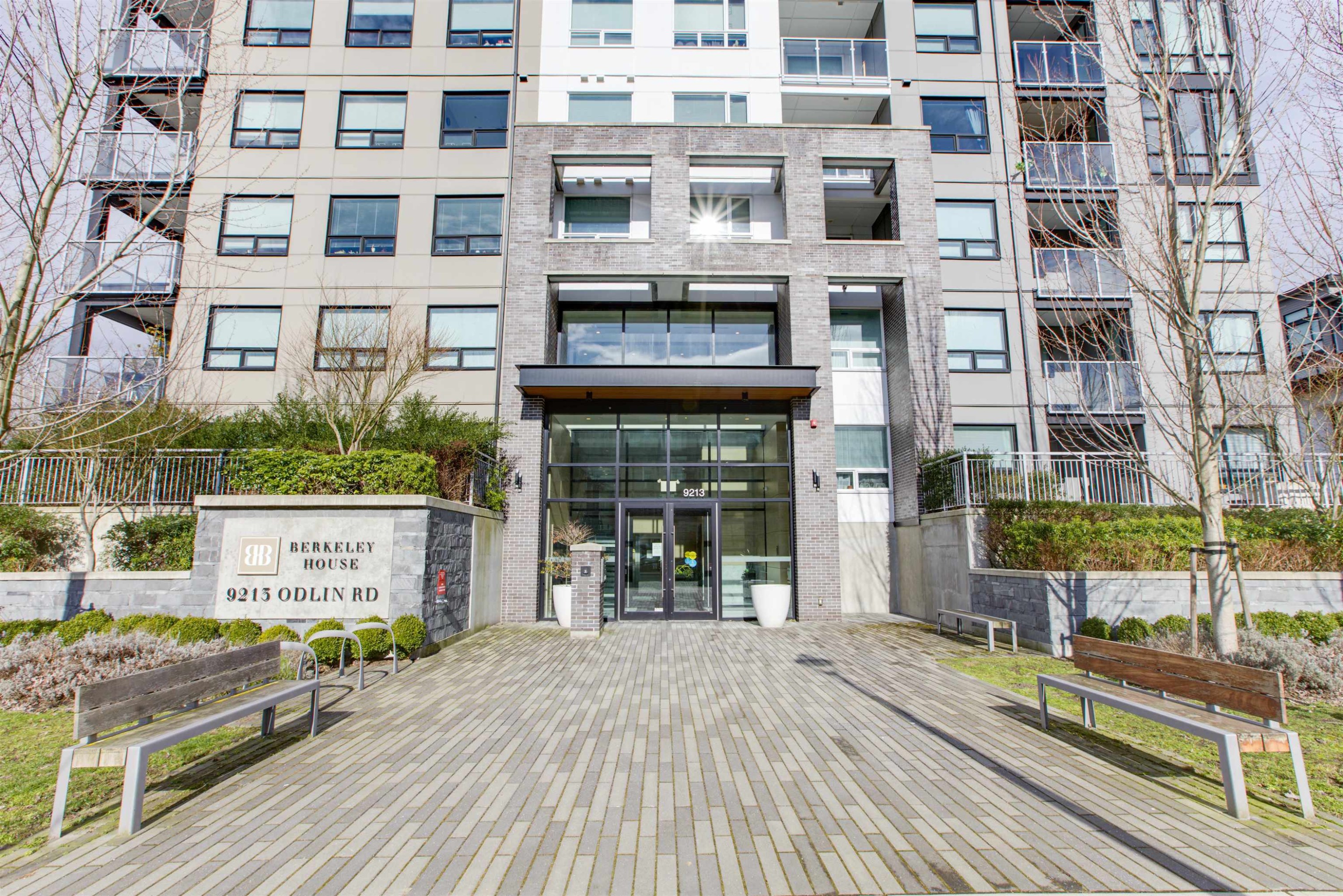 422-9213 Odlin Road, Richmond, BC