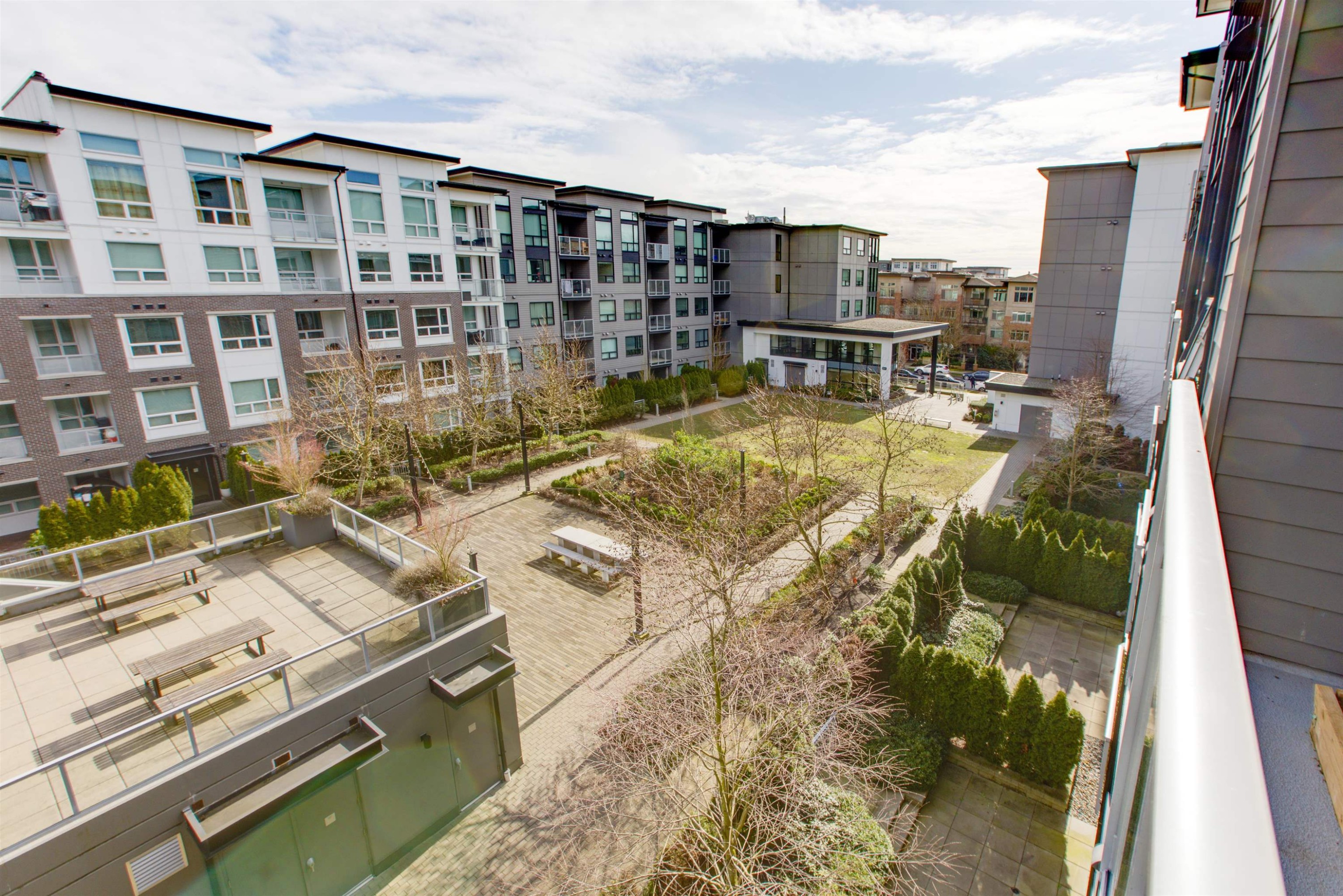 422-9213 Odlin Road, Richmond, BC