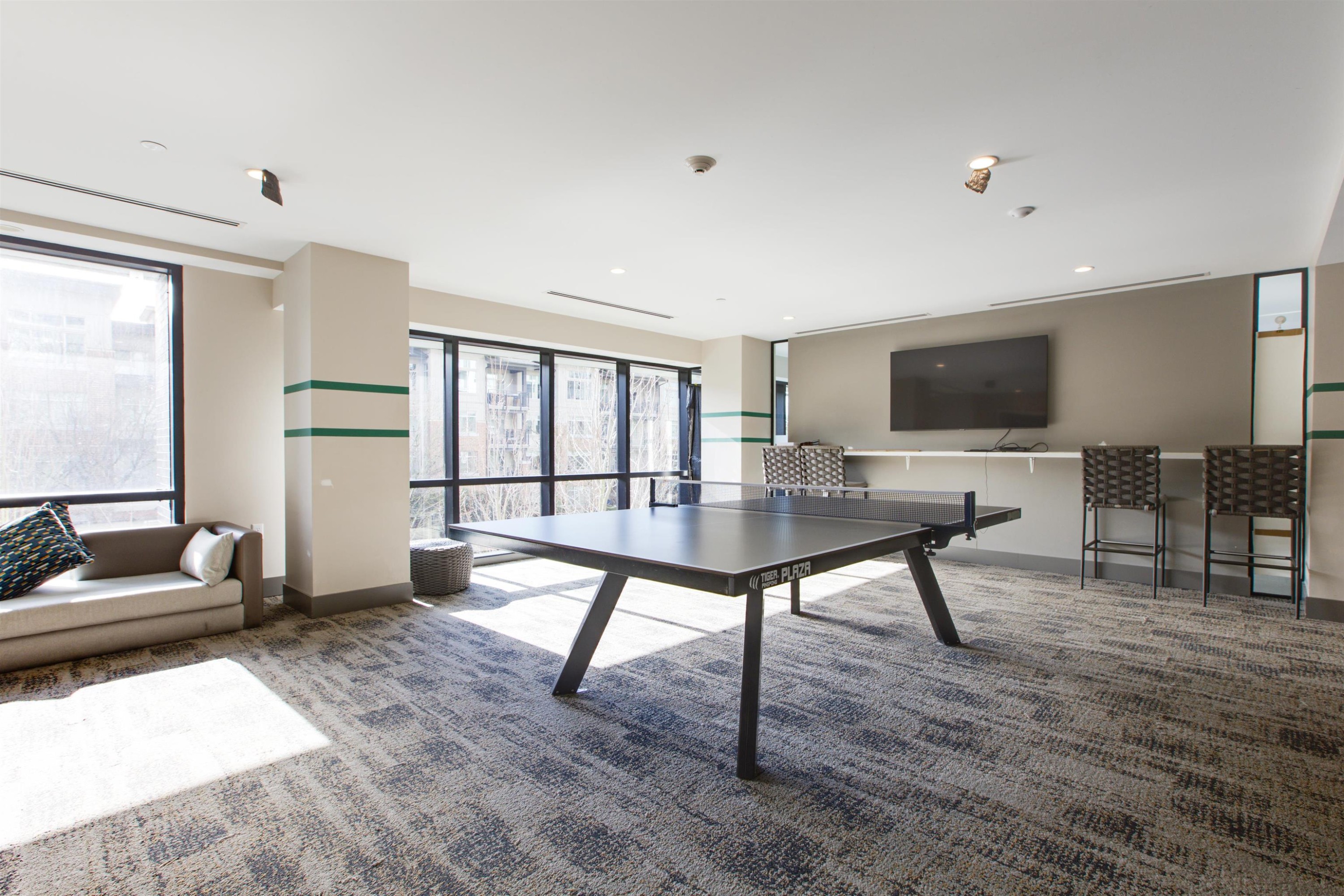 422-9213 Odlin Road, Richmond, BC