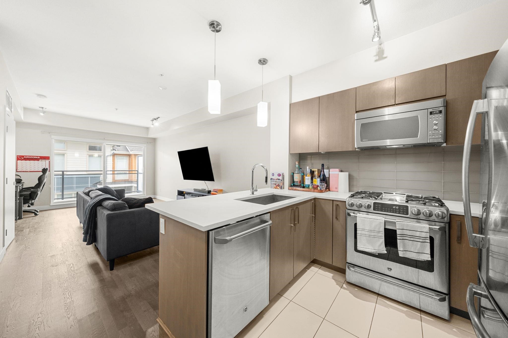 313-10155 River Drive, Richmond, BC