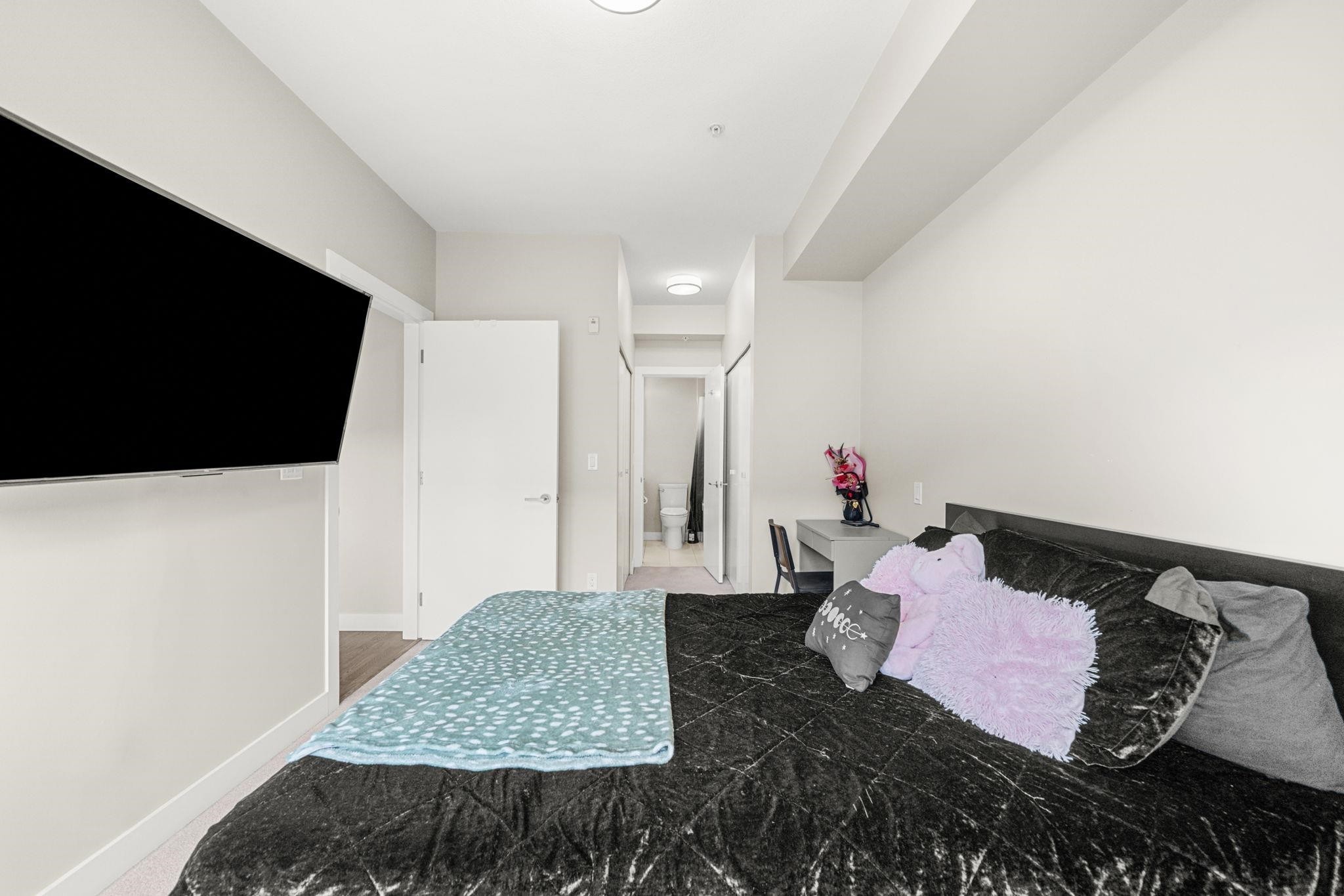 313-10155 River Drive, Richmond, BC