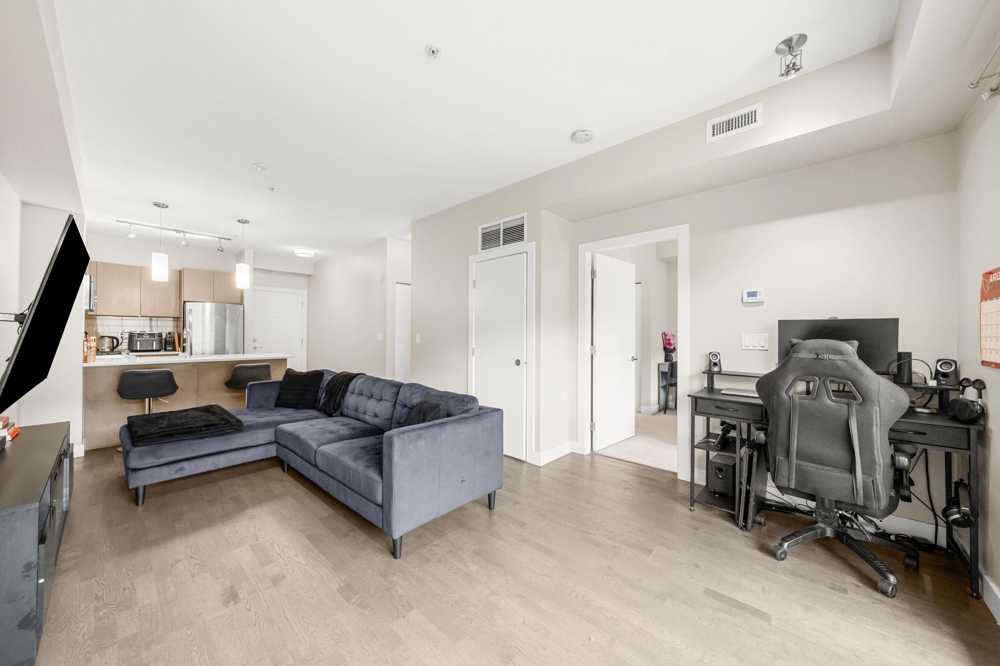 313-10155 River Drive, Richmond, BC