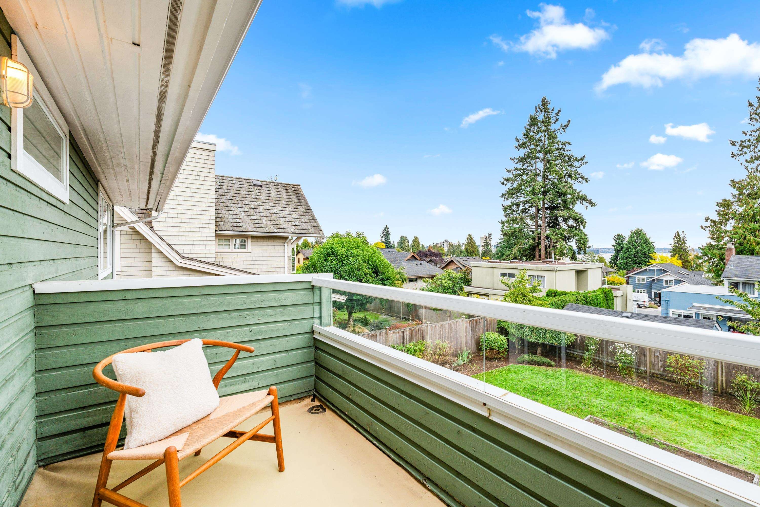 2372 Kings Avenue, West Vancouver, BC