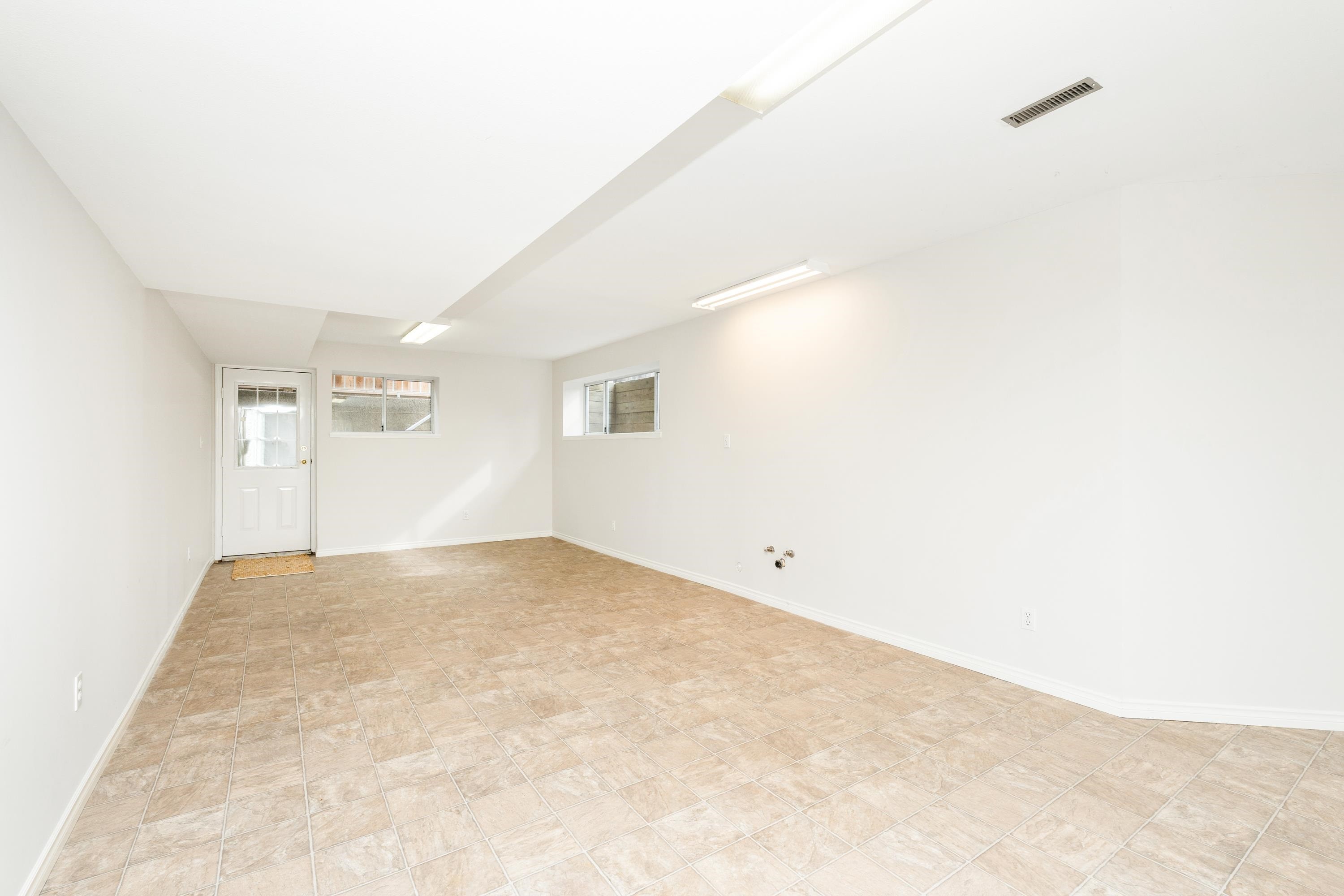 2372 Kings Avenue, West Vancouver, BC