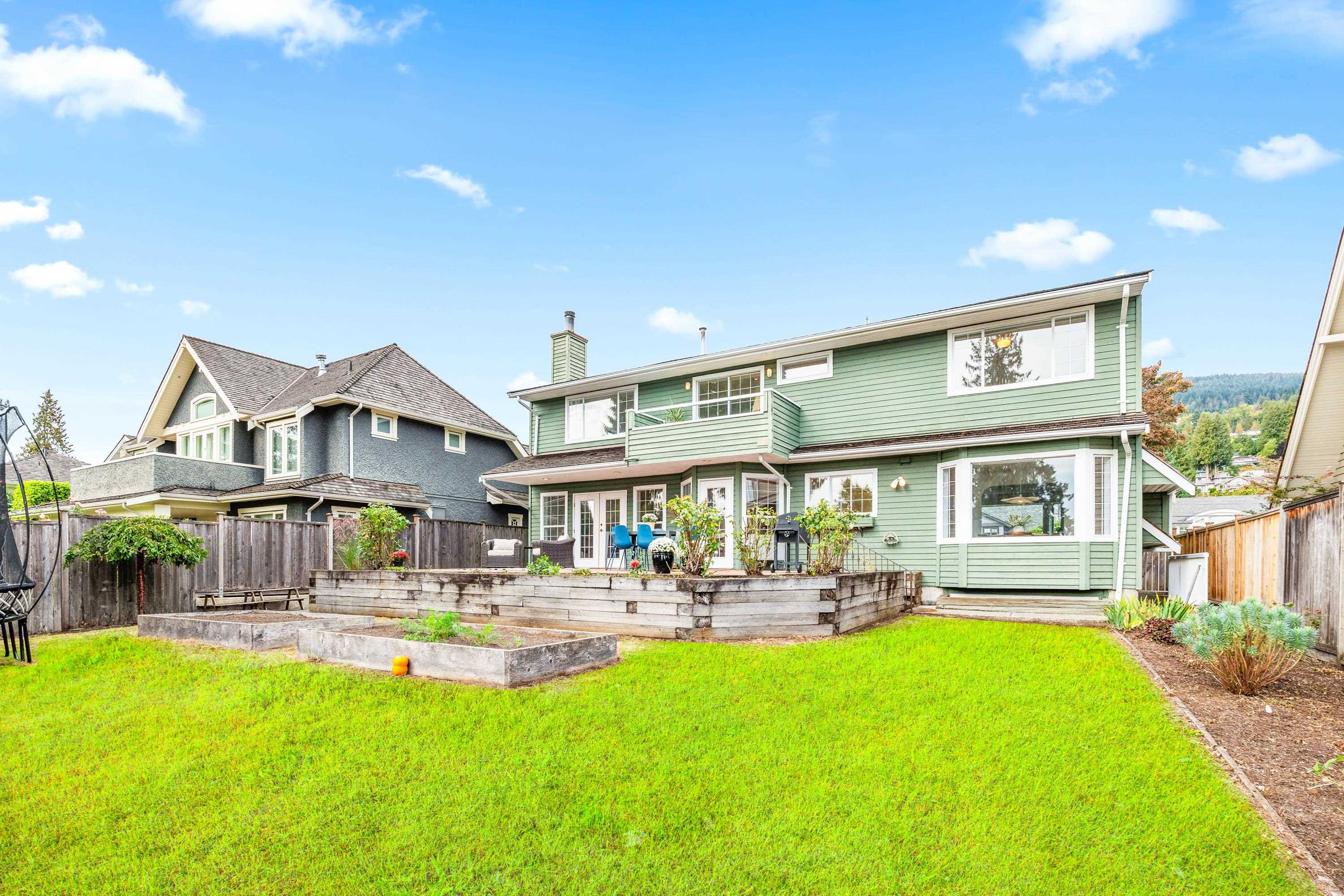 2372 Kings Avenue, West Vancouver, BC