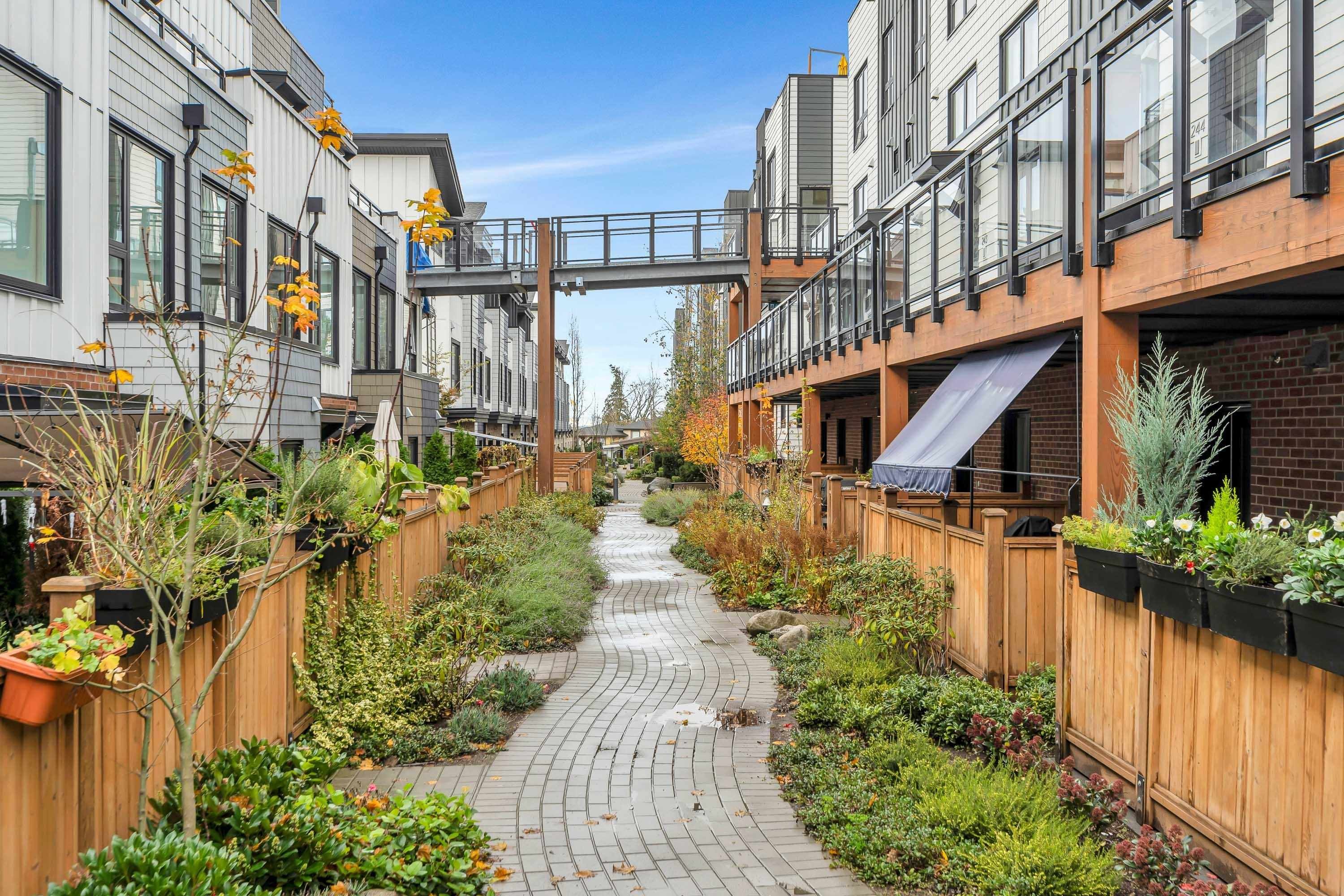 146-545 2Nd Street E, North Vancouver, BC