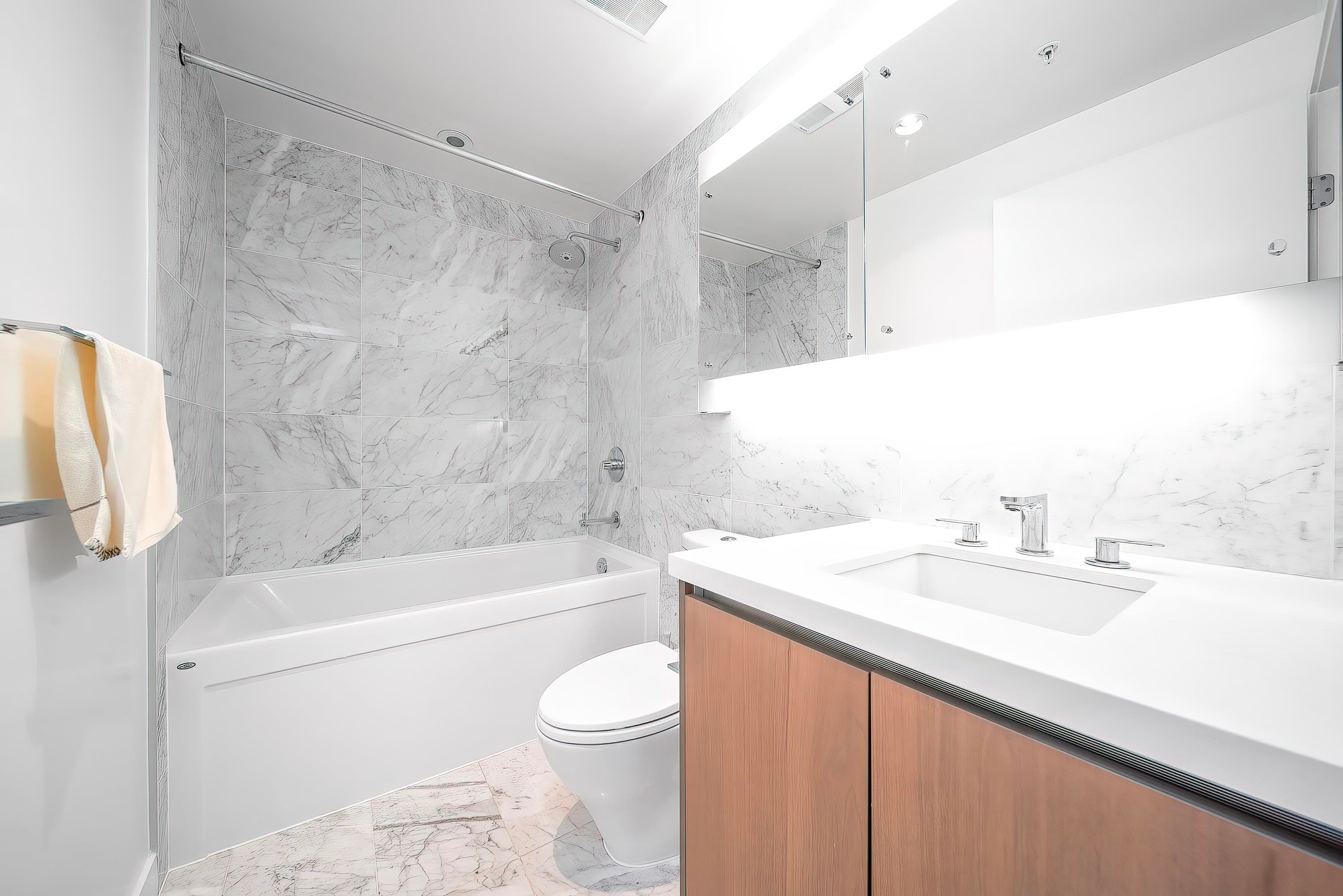 1903-8833 Hazelbridge Way, Richmond, BC