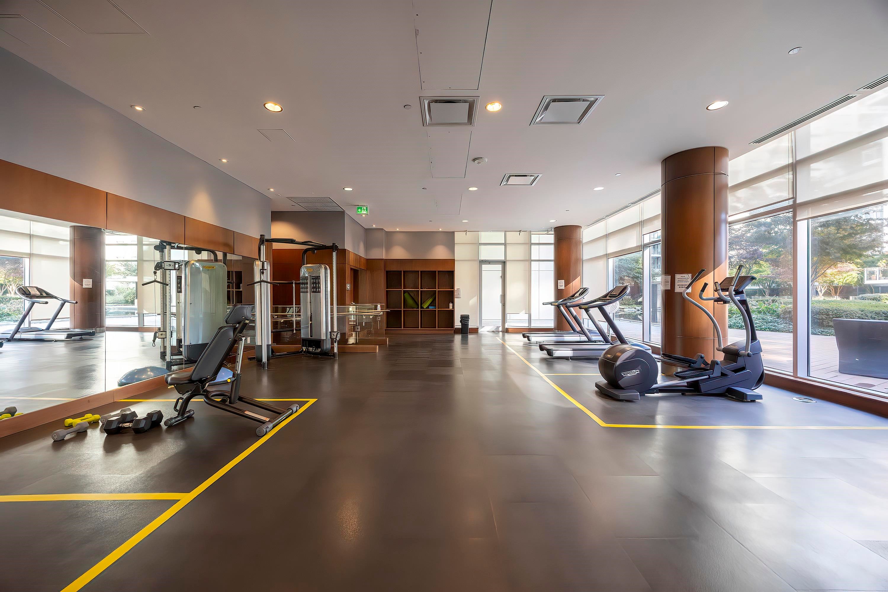 1903-8833 Hazelbridge Way, Richmond, BC