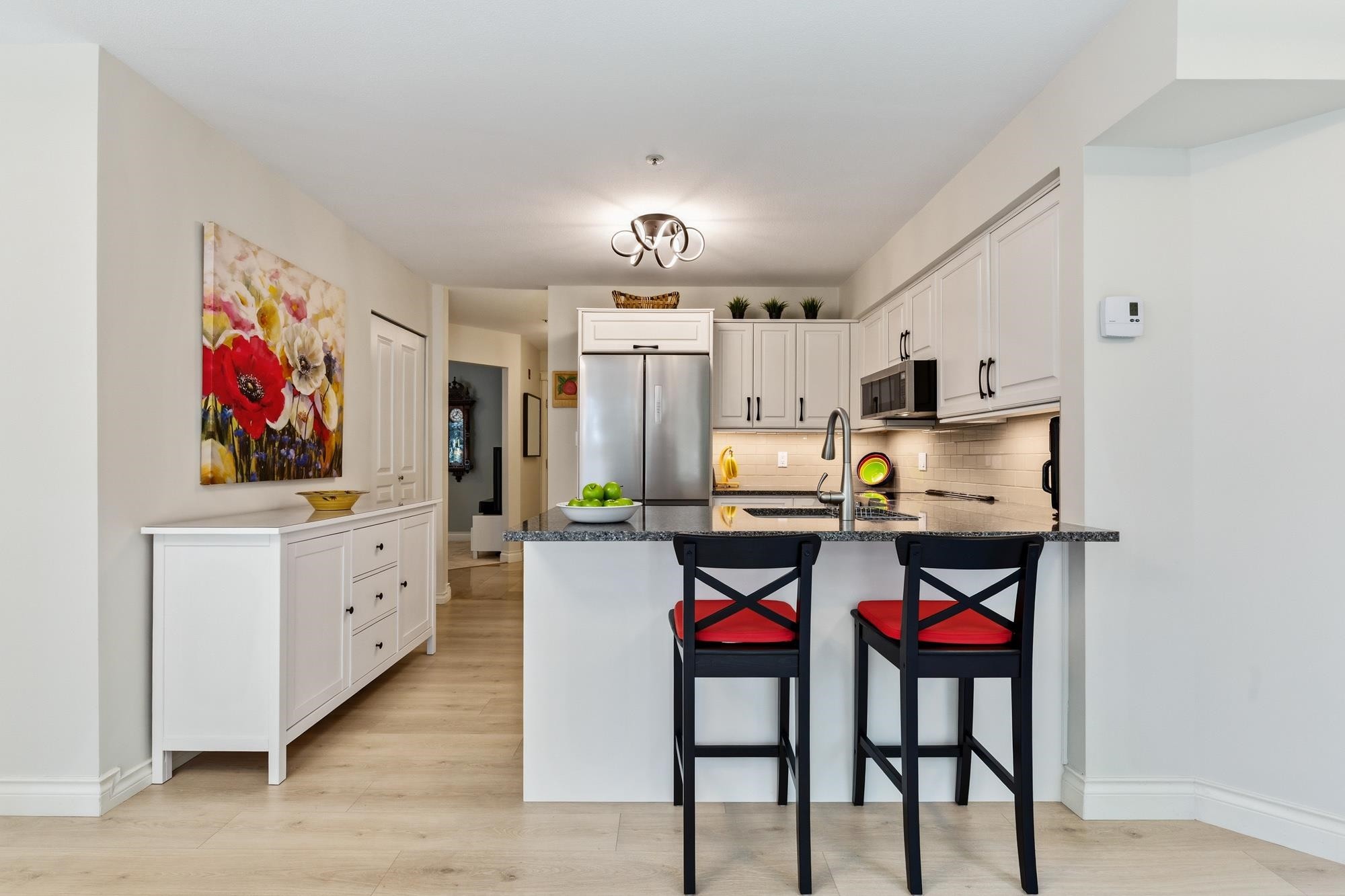 201-180 Ravine Drive, Port Moody, BC