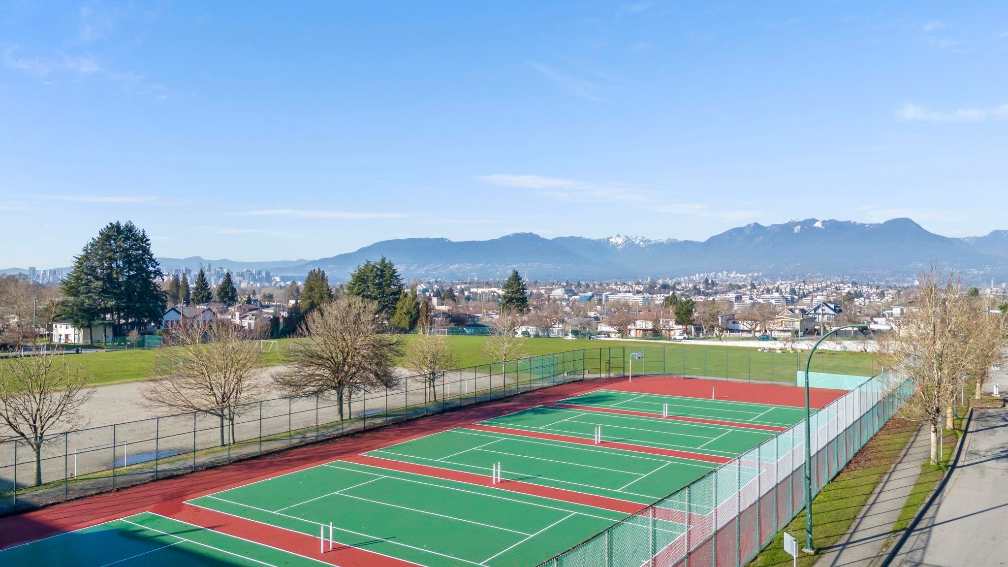 3206 25Th Avenue E, Vancouver, BC