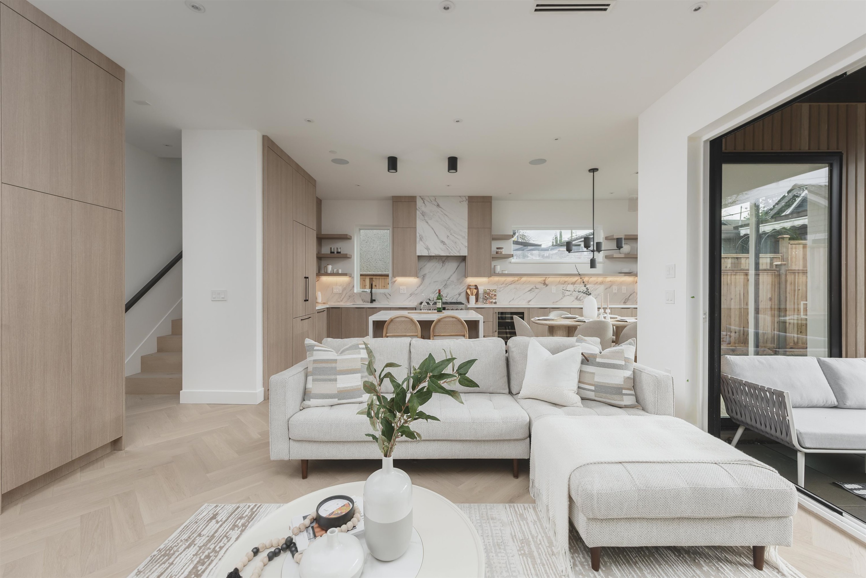 2-2130 2Nd Avenue E, Vancouver, BC